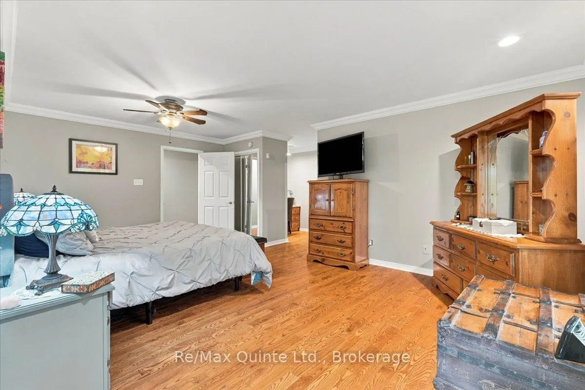 136 Bernard Long Road