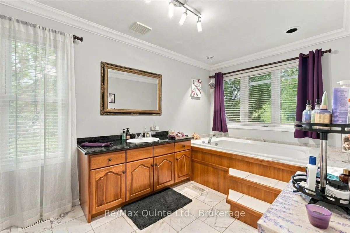 136 Bernard Long Road