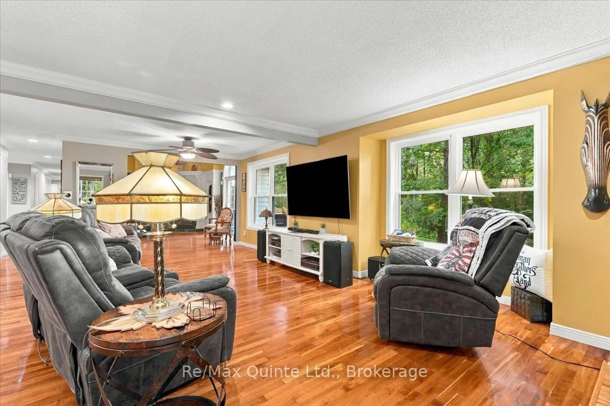 136 Bernard Long Road