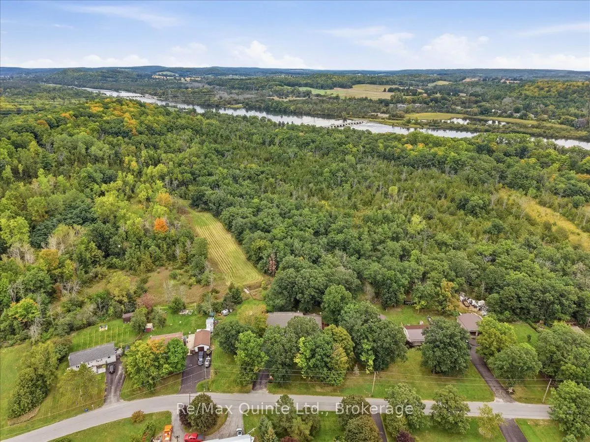136 Bernard Long Road