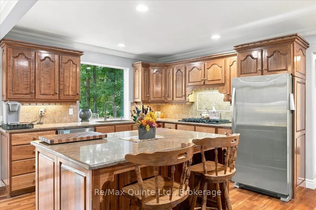 136 Bernard Long Road