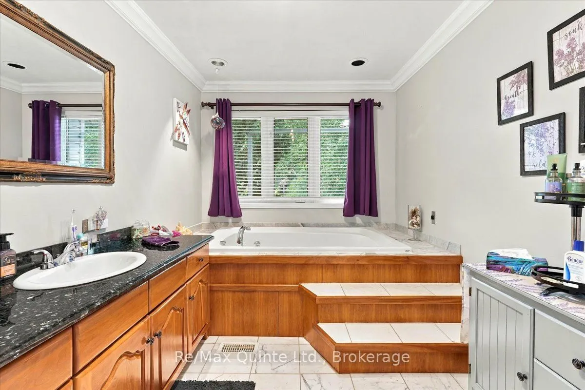 136 Bernard Long Road