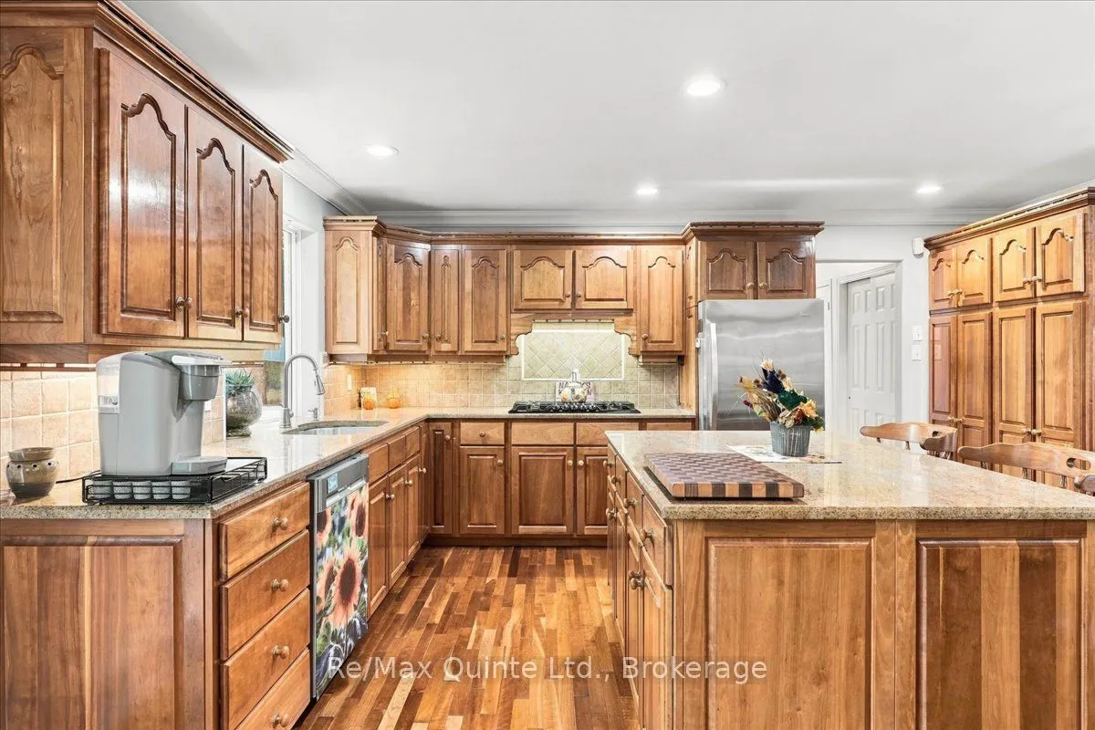 136 Bernard Long Road