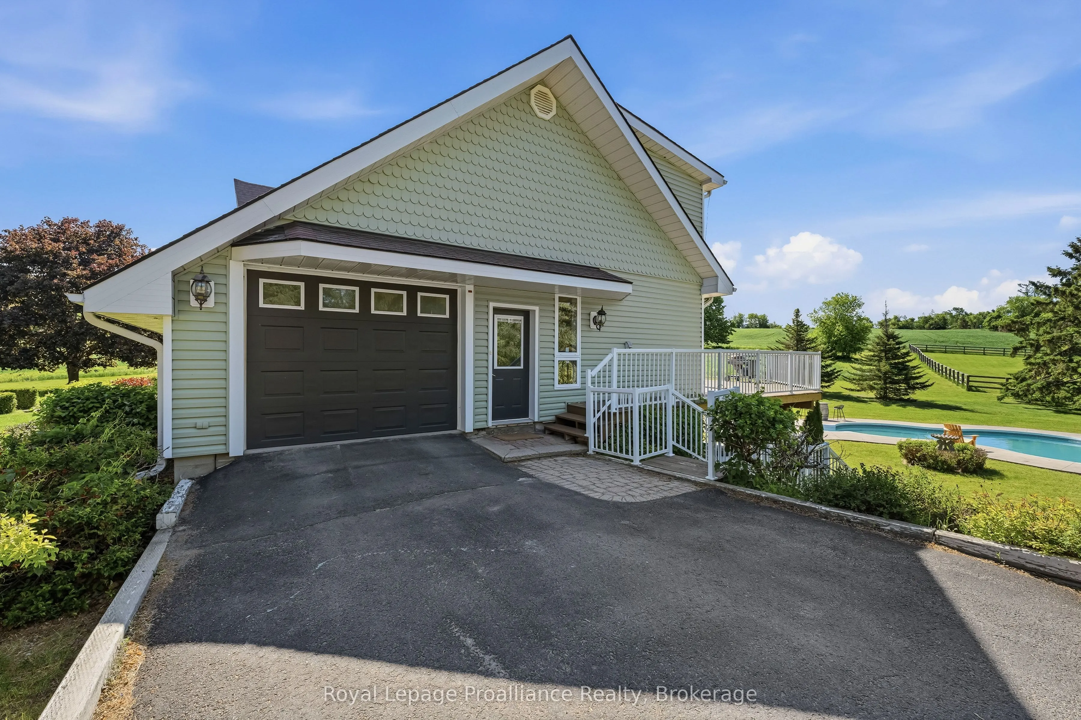 439 Oak Lake Road