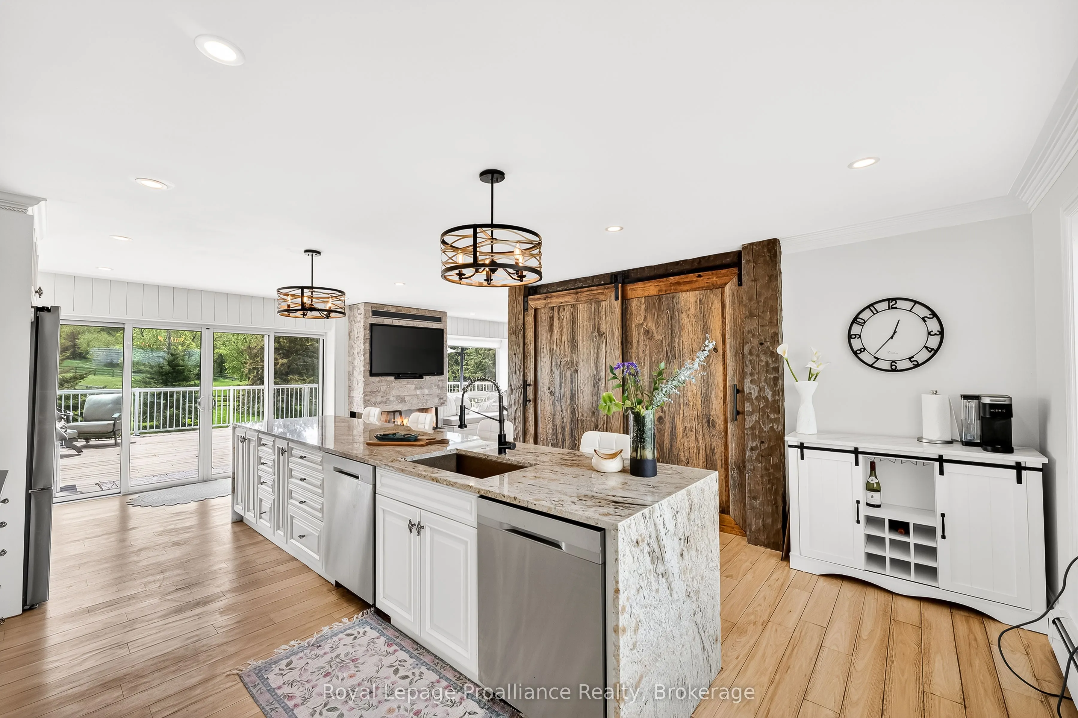 439 Oak Lake Road