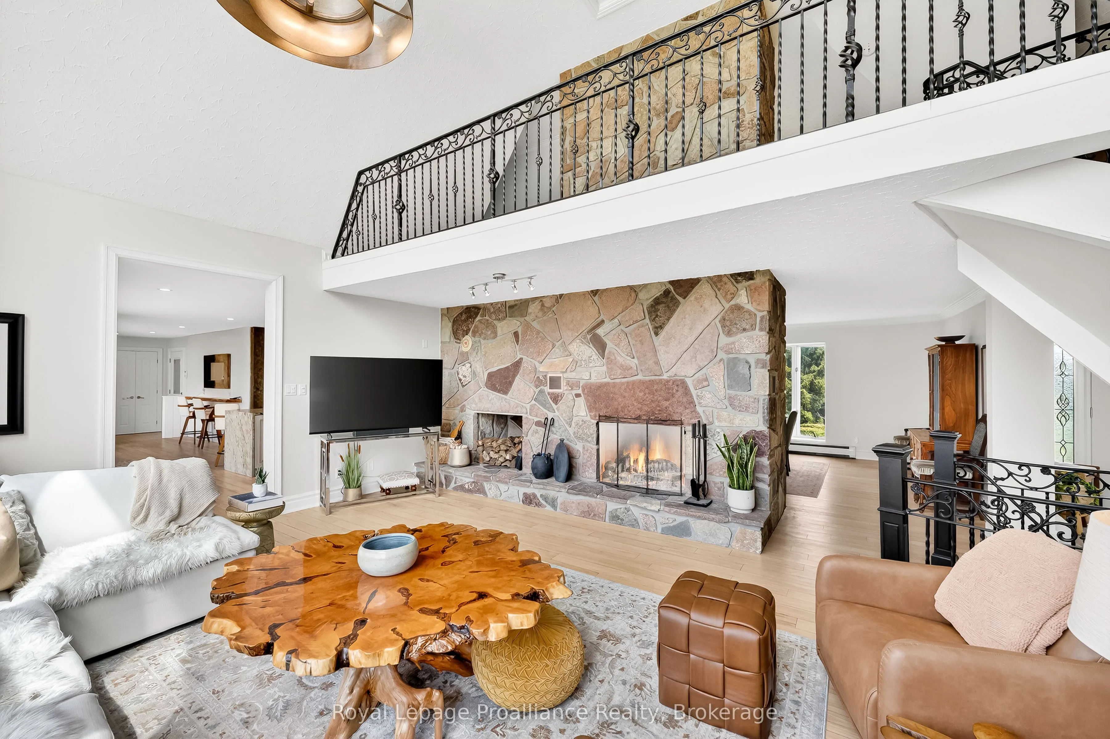 439 Oak Lake Road