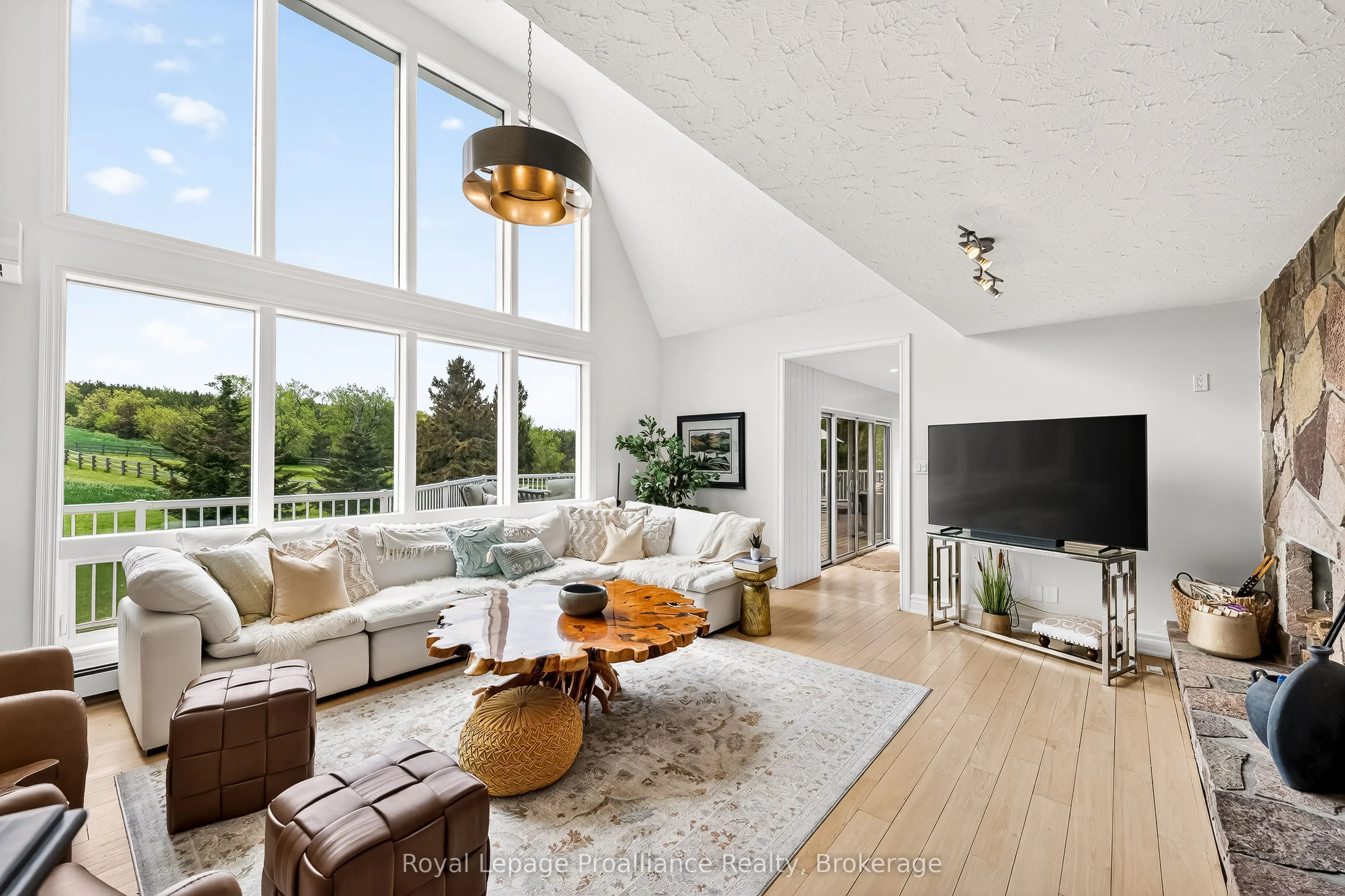 439 Oak Lake Road