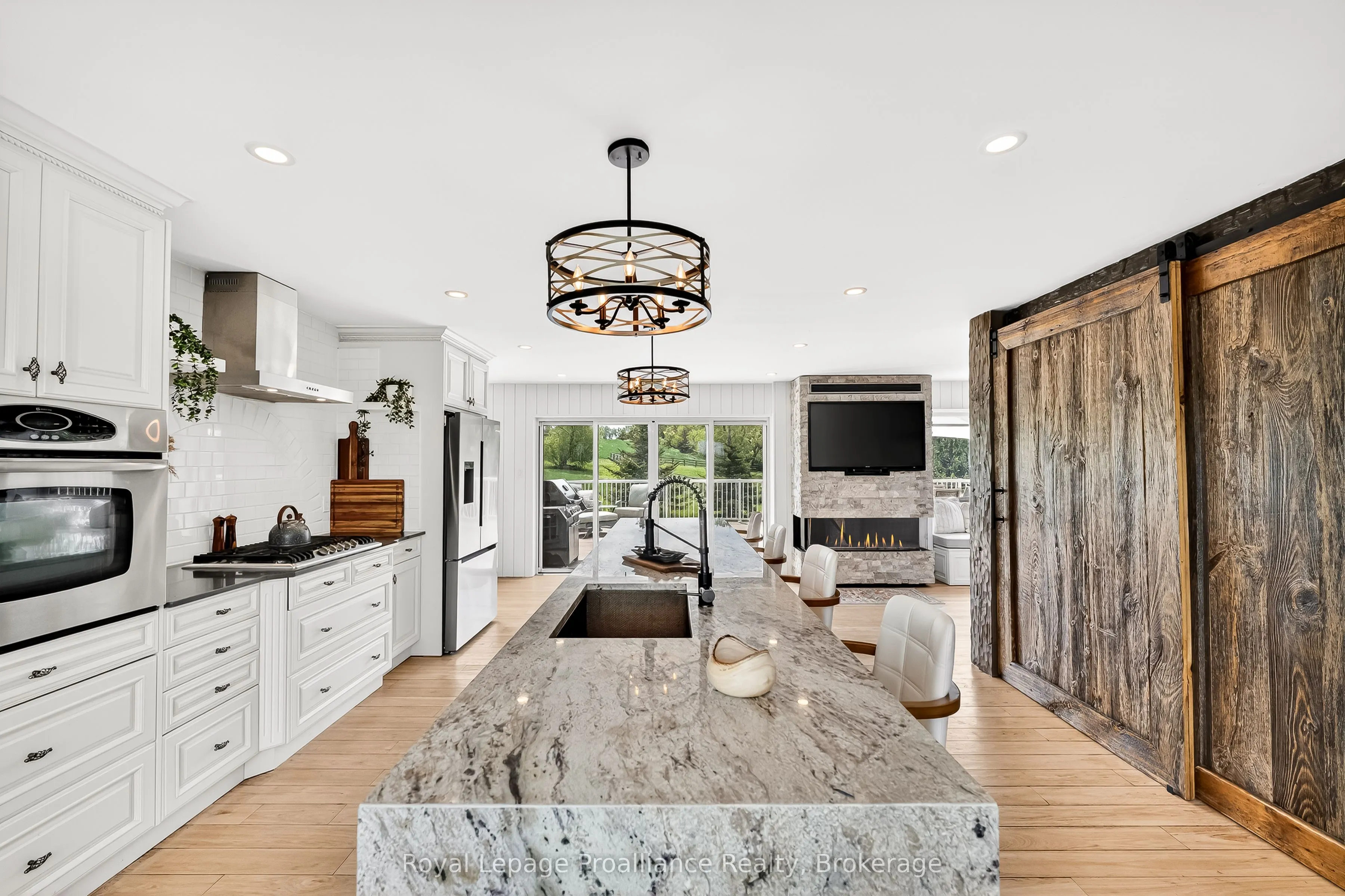 439 Oak Lake Road