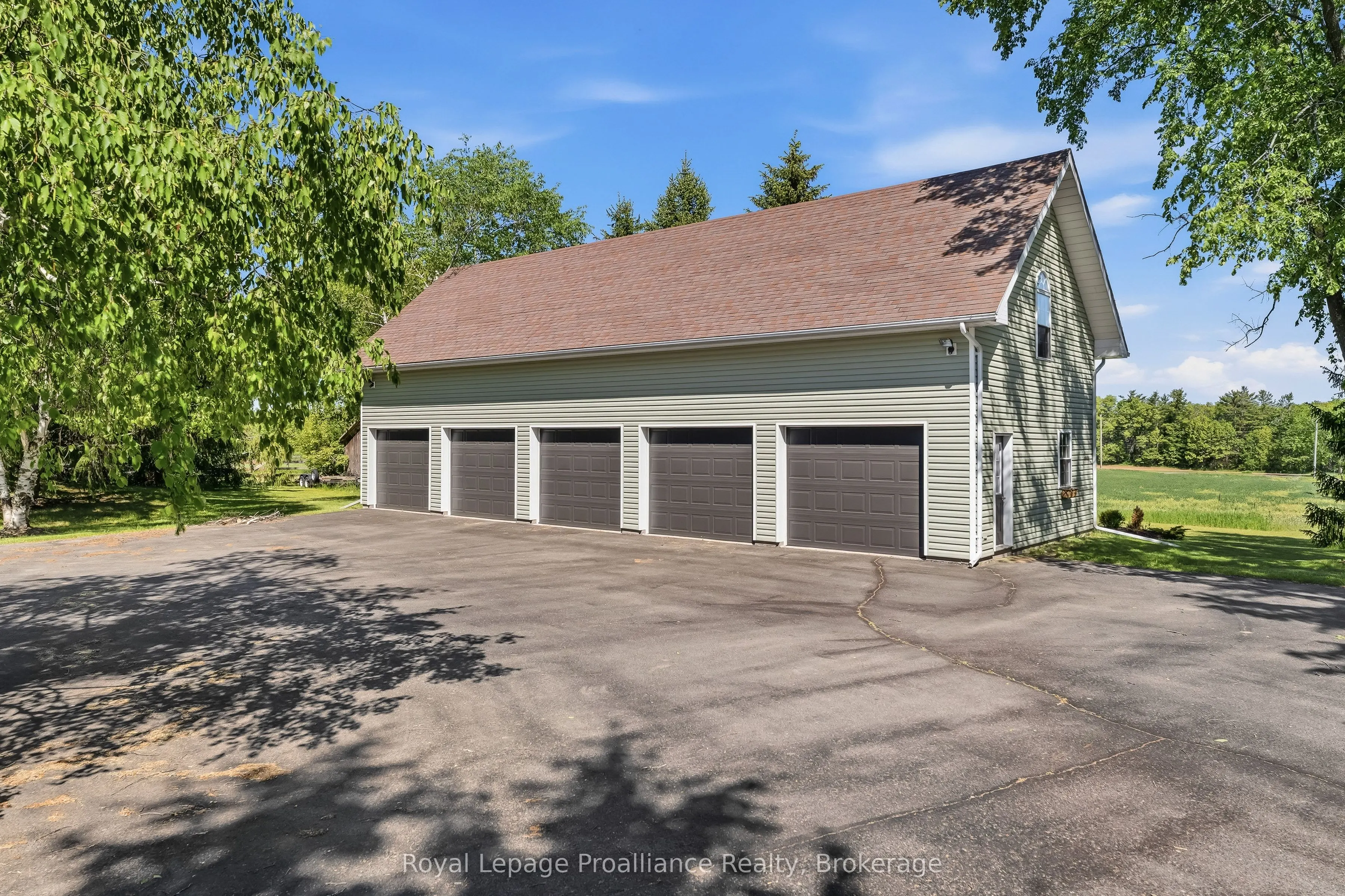 439 Oak Lake Road