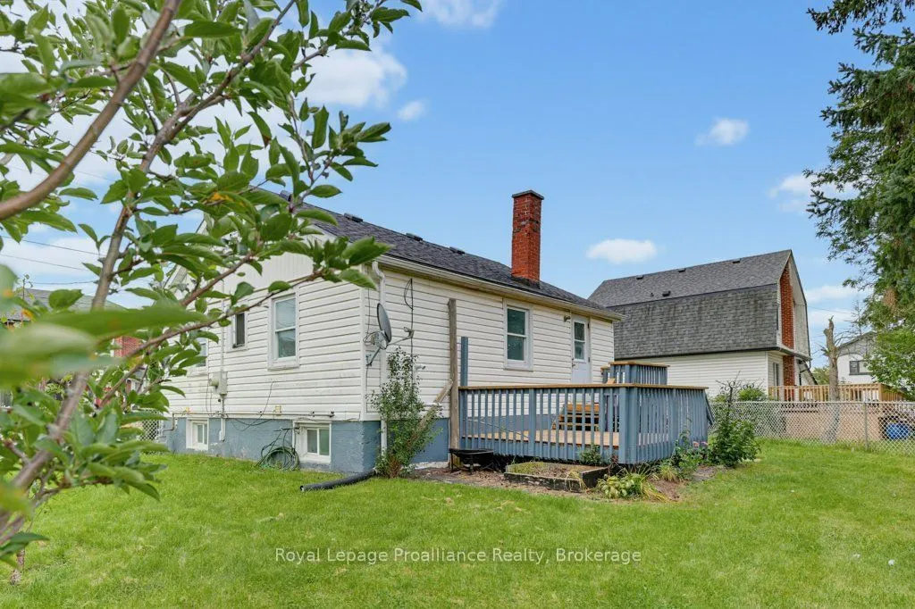 106 Yeomans Street