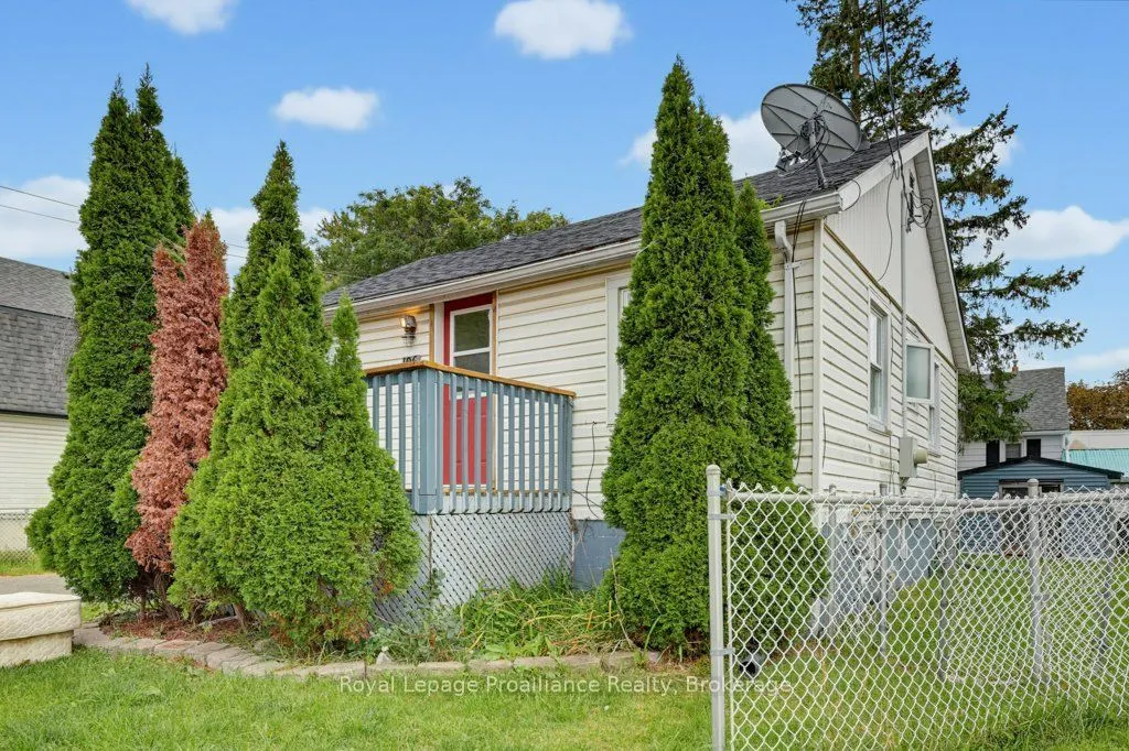 106 Yeomans Street