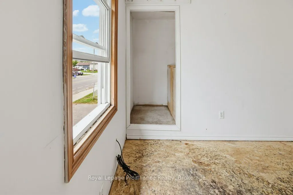 106 Yeomans Street