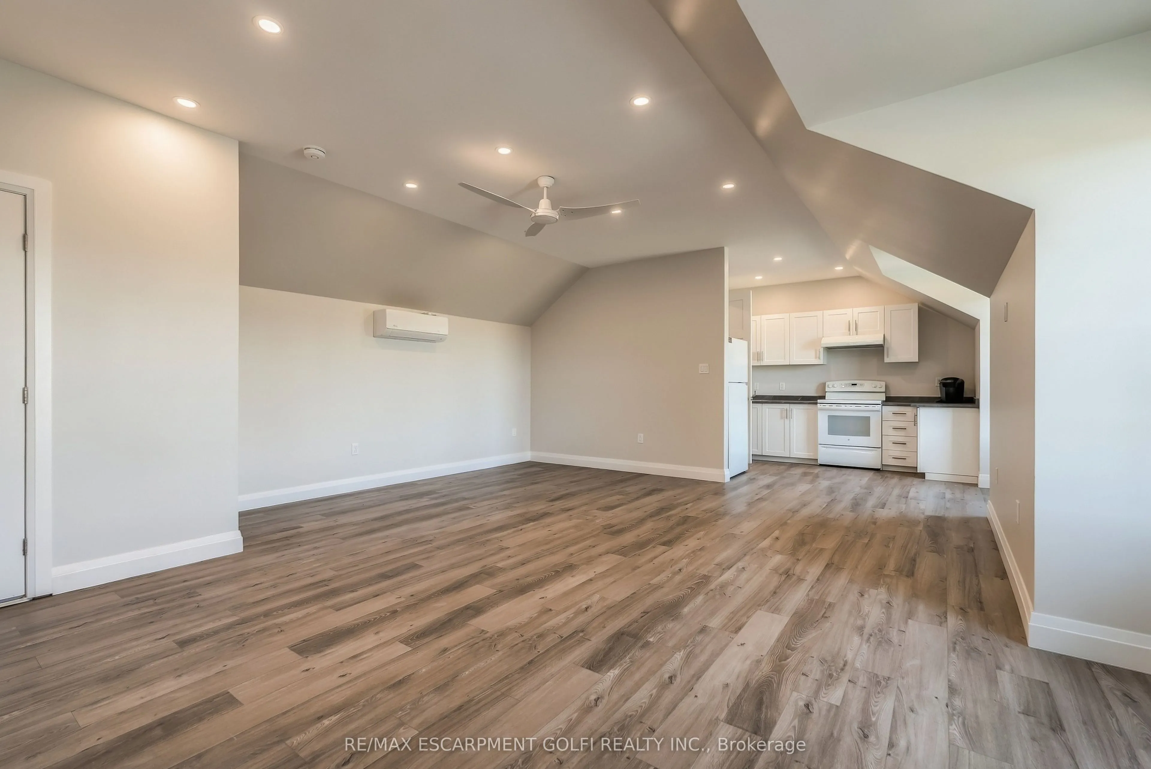 3265 Mountain Road