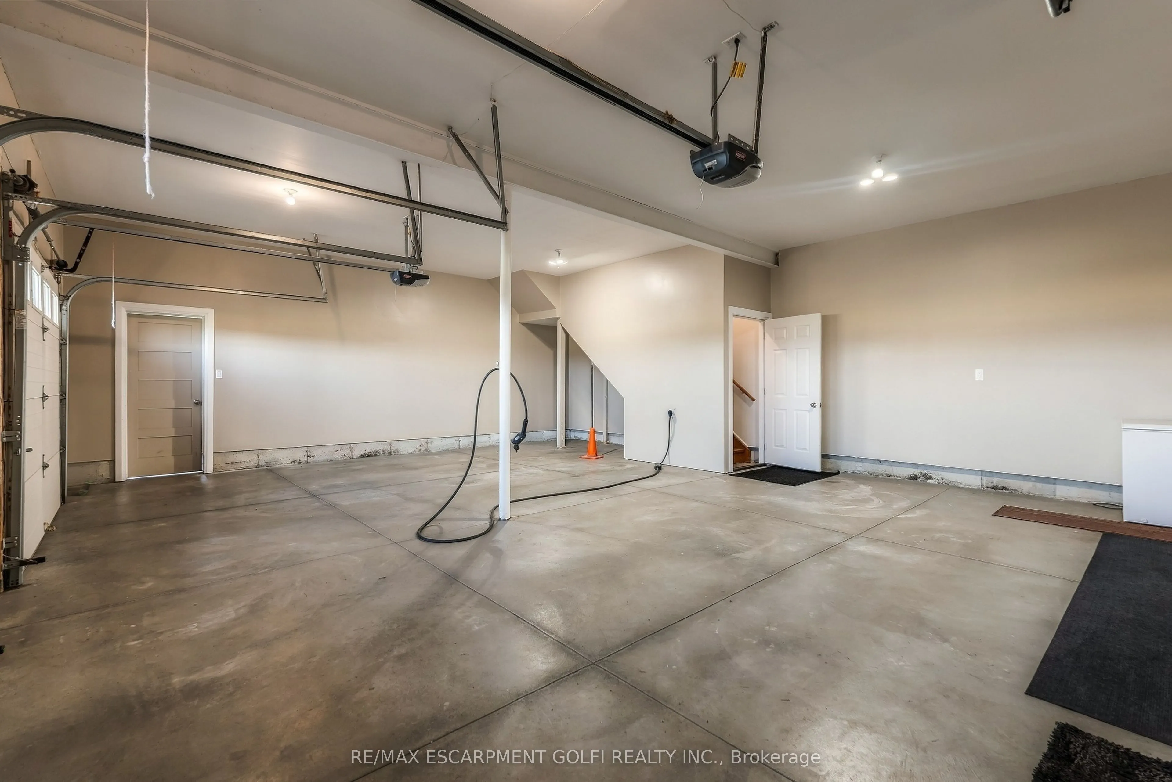 3265 Mountain Road
