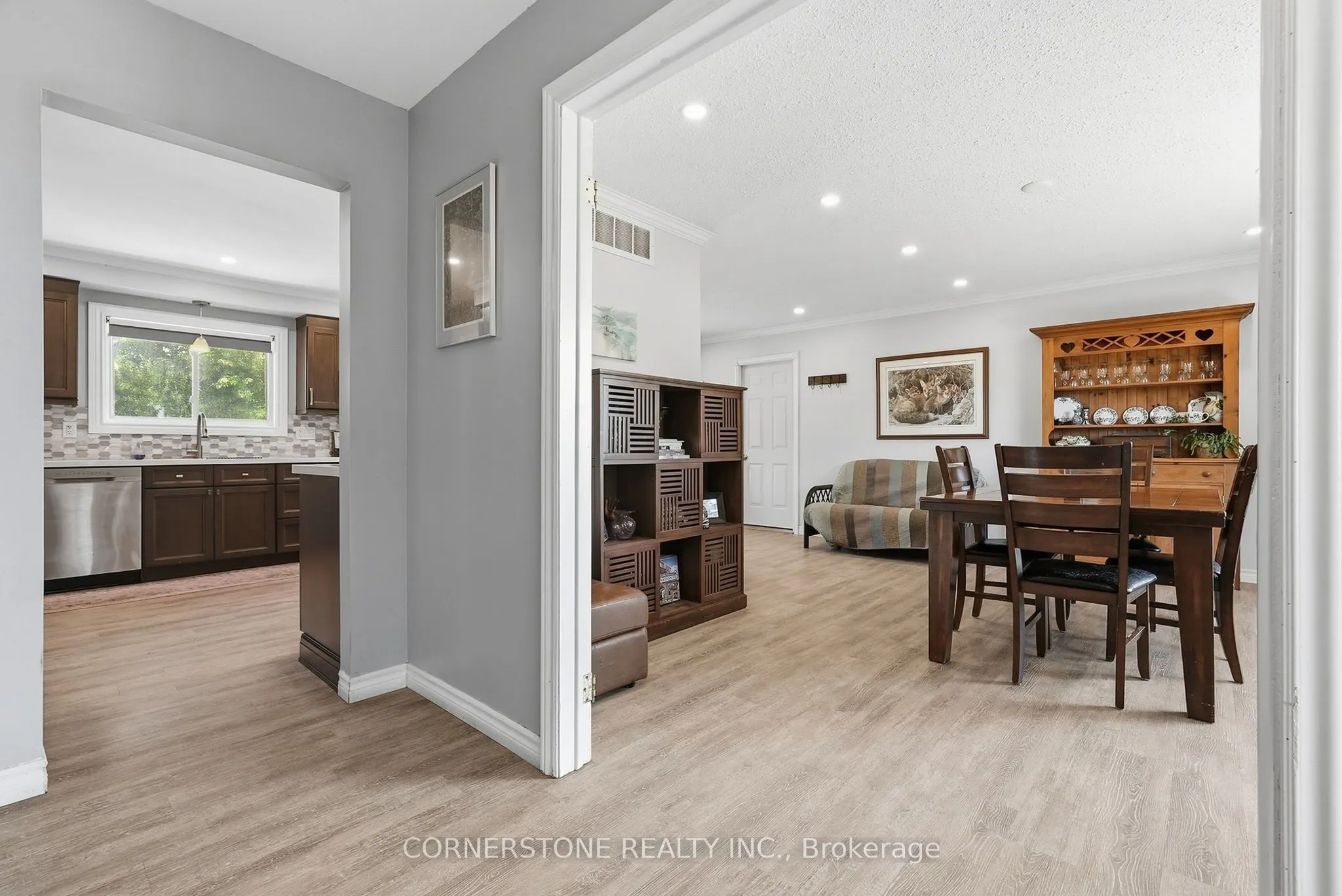 1 Grand Crescent