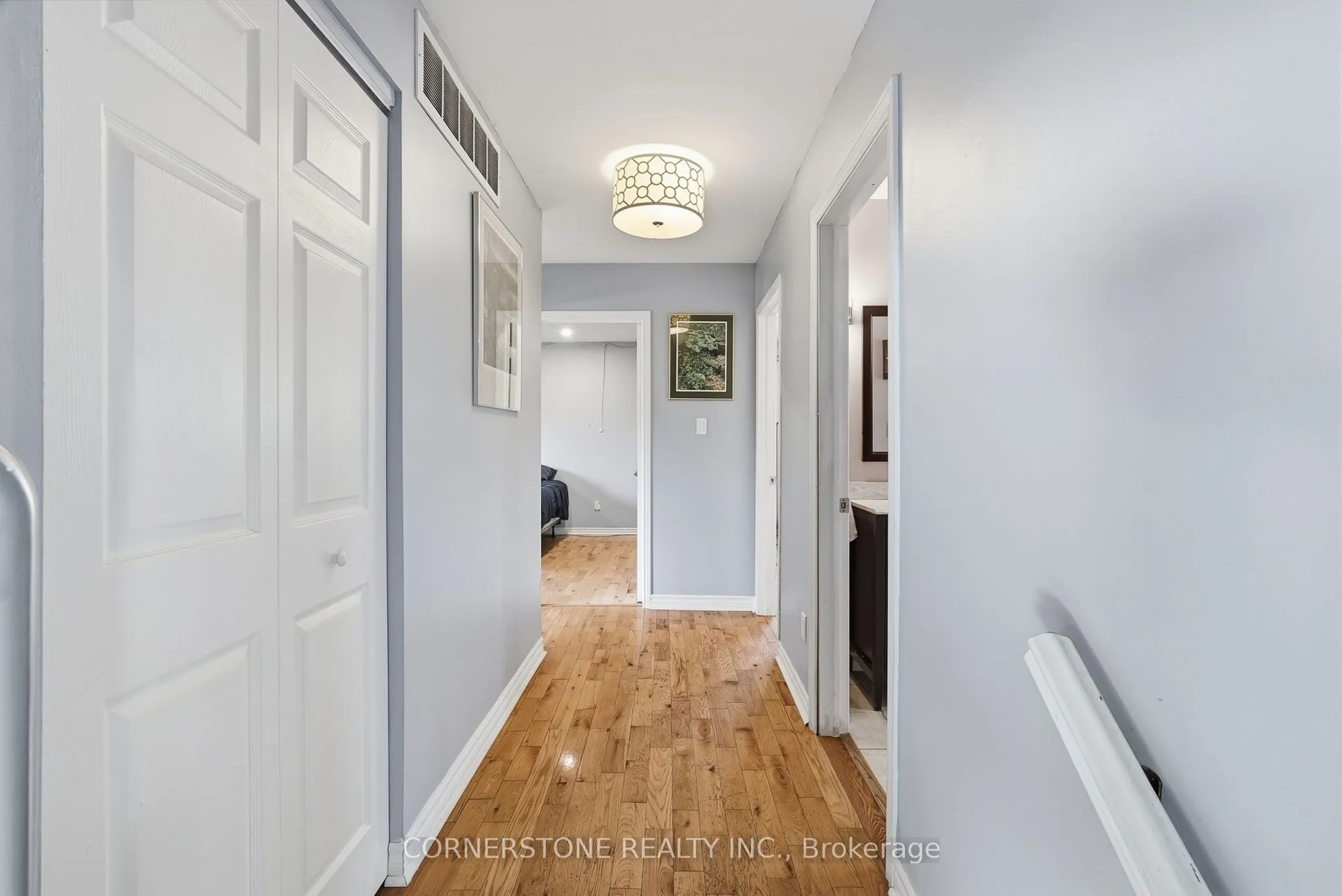 1 Grand Crescent
