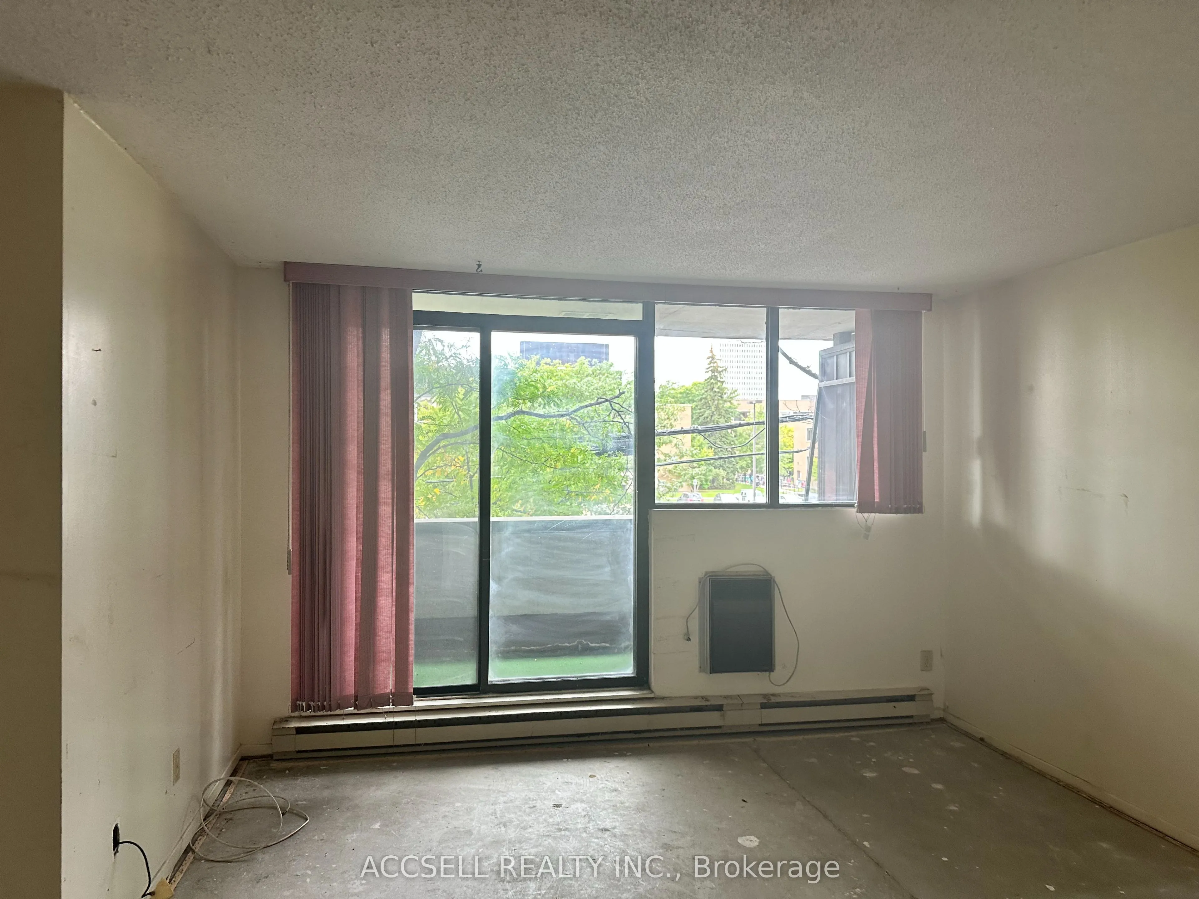 191 Parkdale Avenue #106
