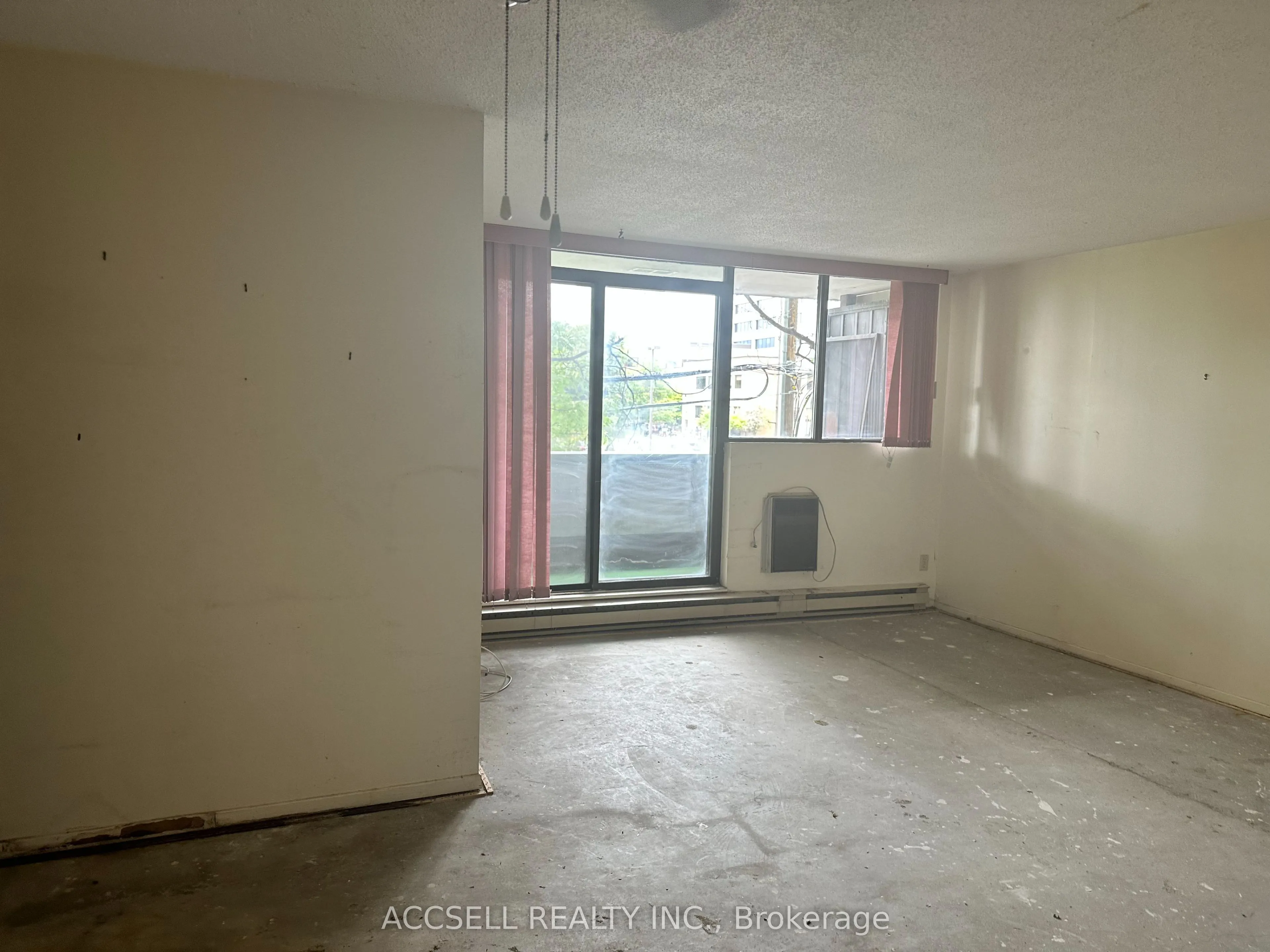 191 Parkdale Avenue #106