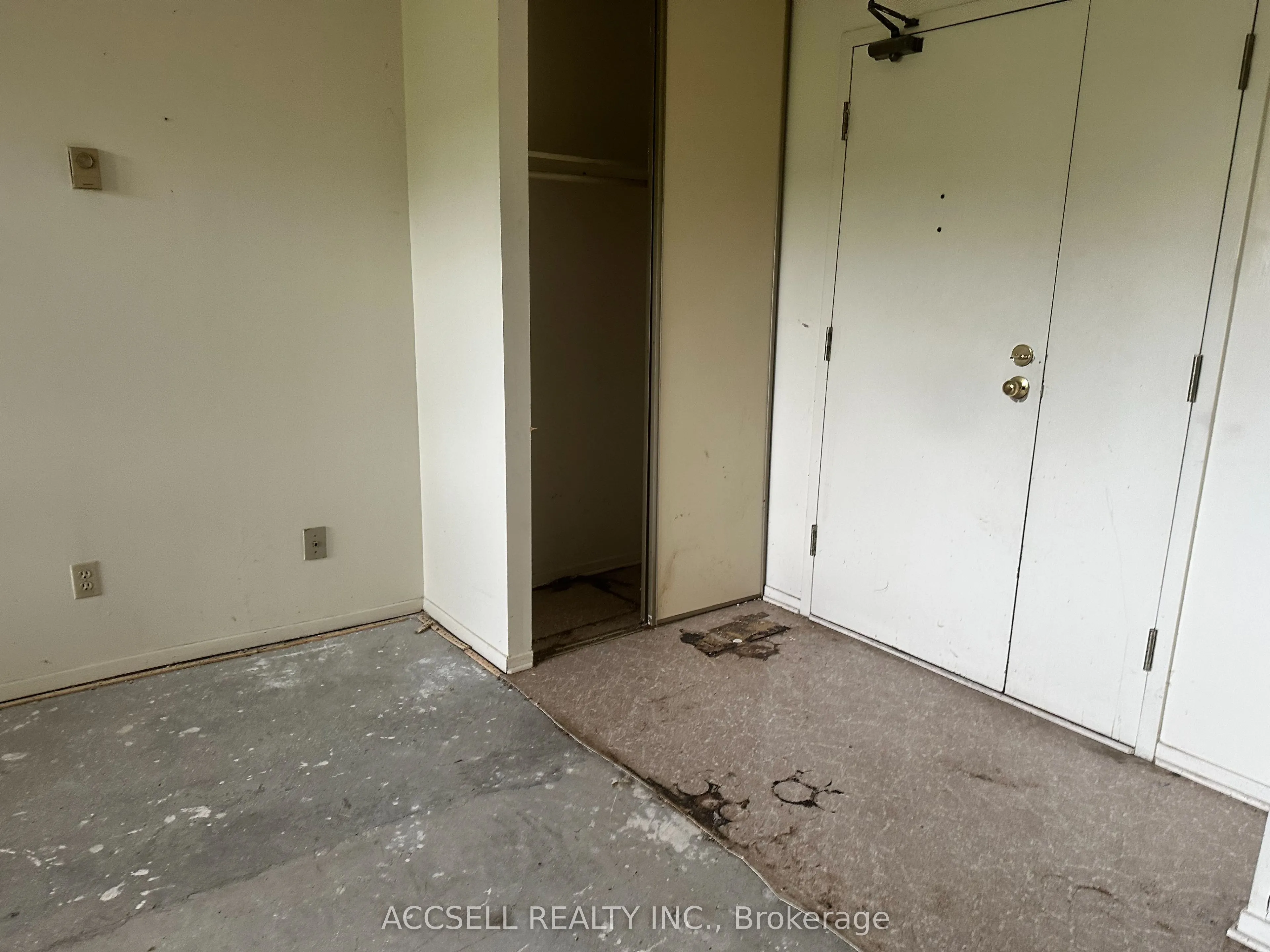 191 Parkdale Avenue #106