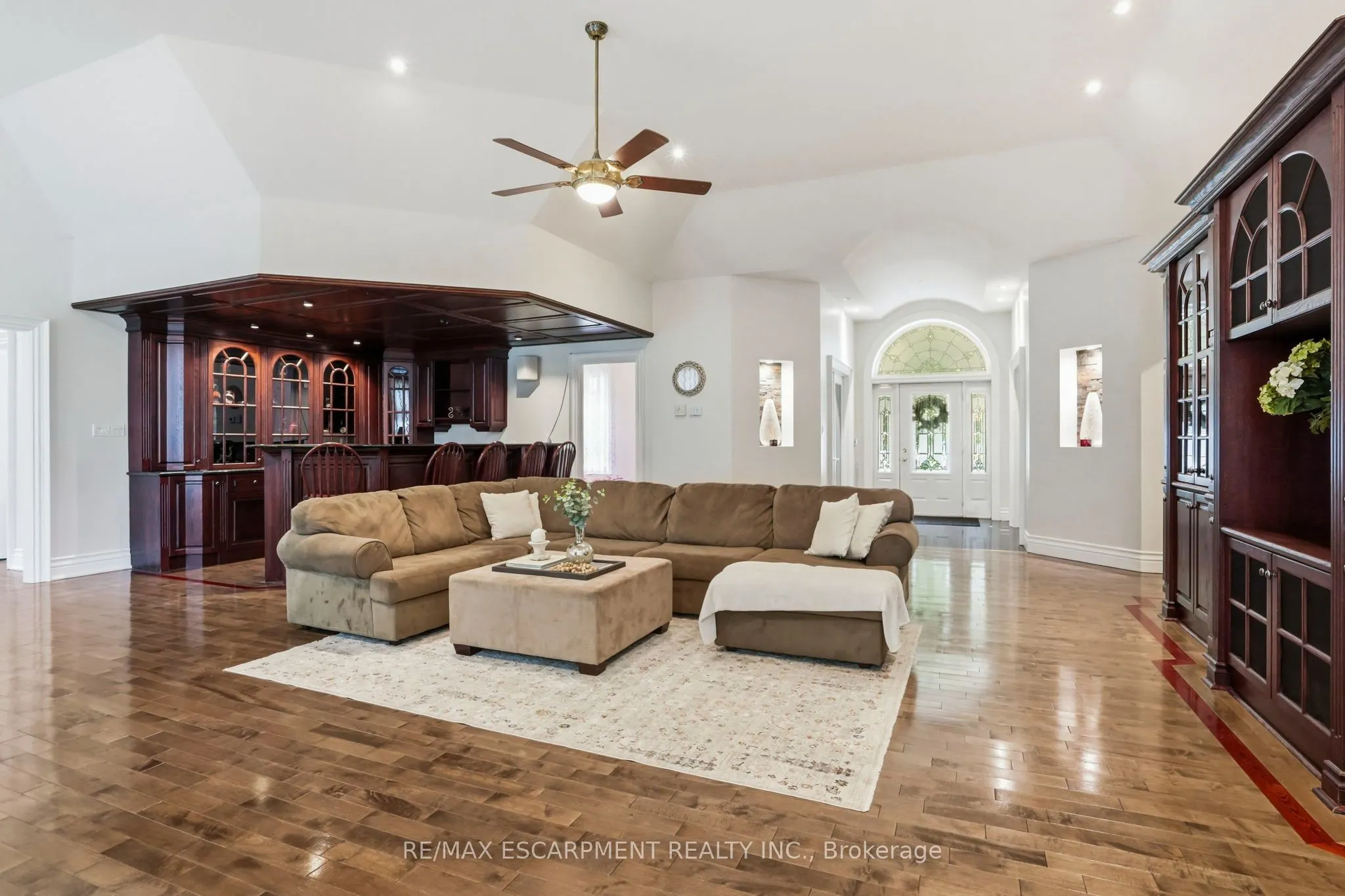 11 Palomino Drive