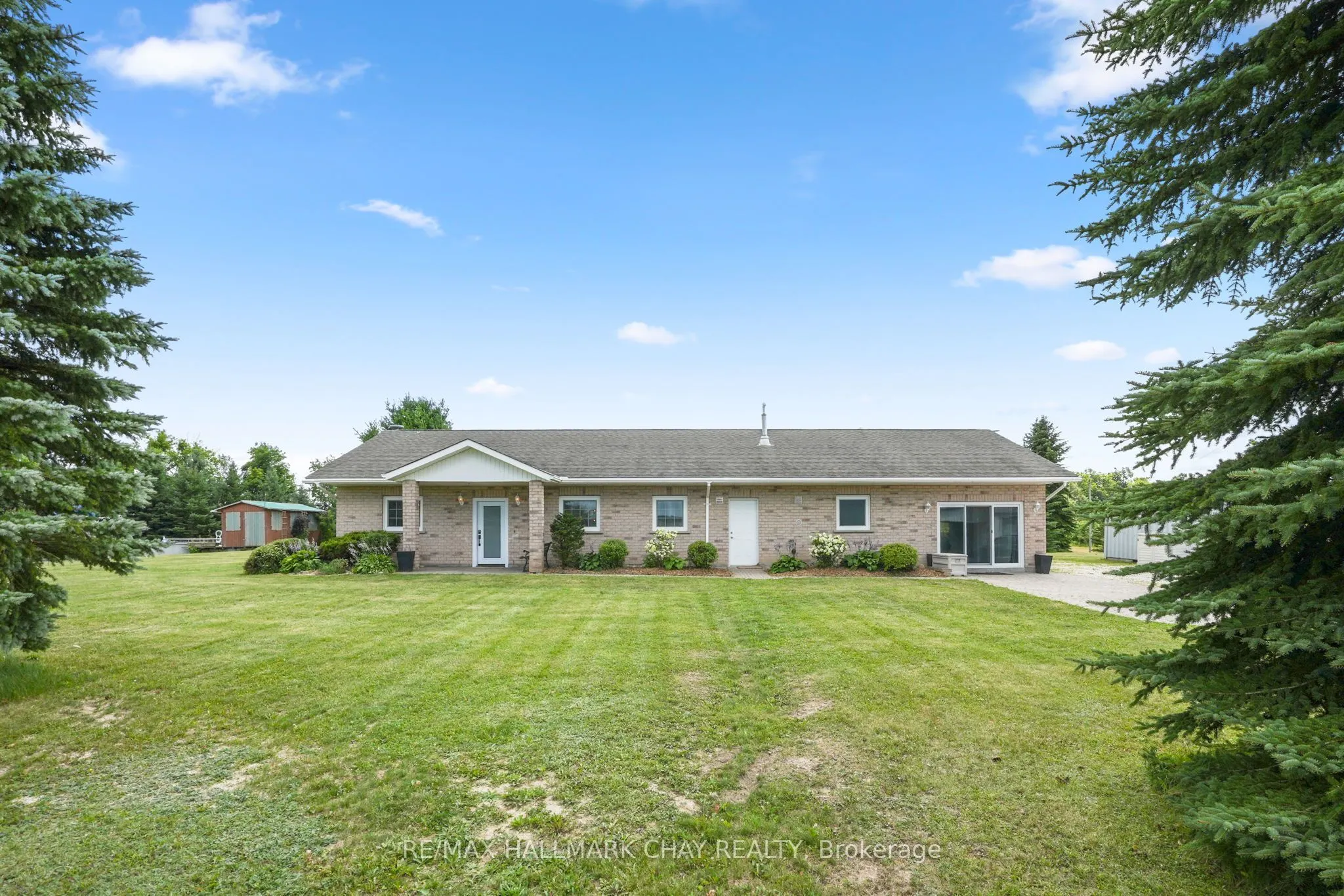 958375 E 7th Line