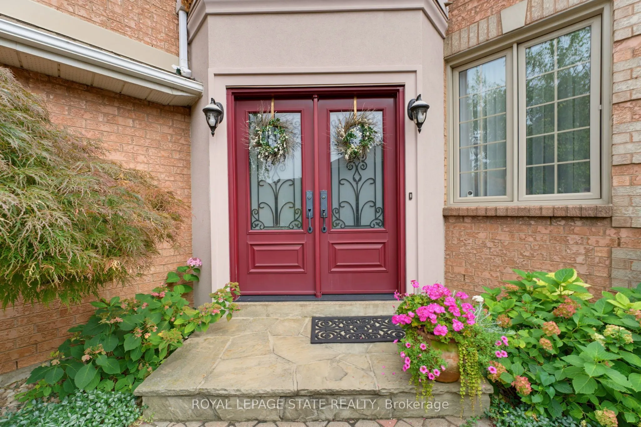 144 Cove Crescent