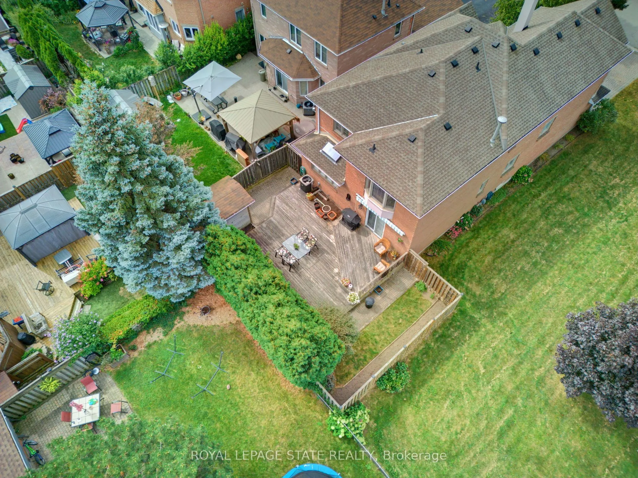 144 Cove Crescent