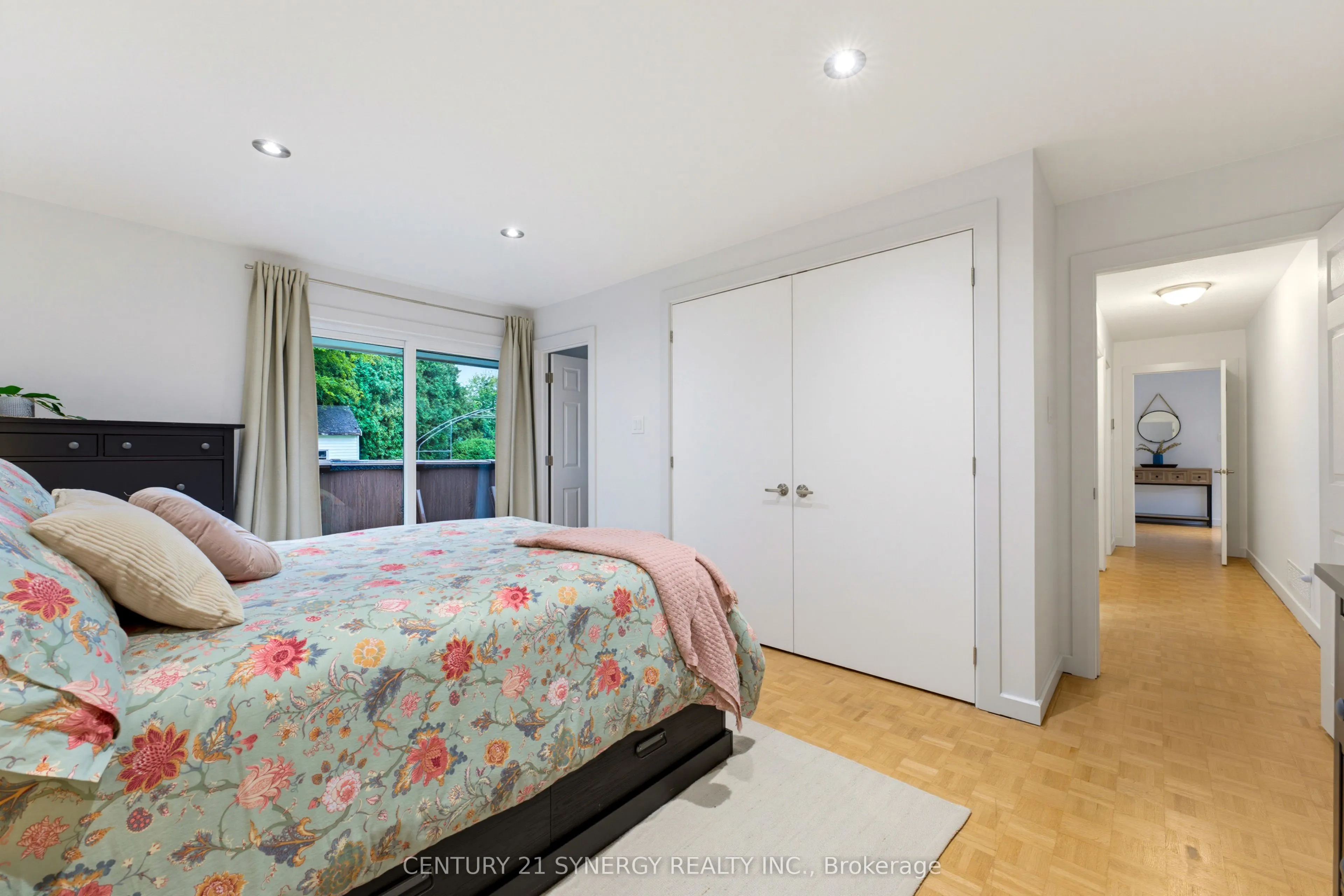 10 Honey Gables Drive