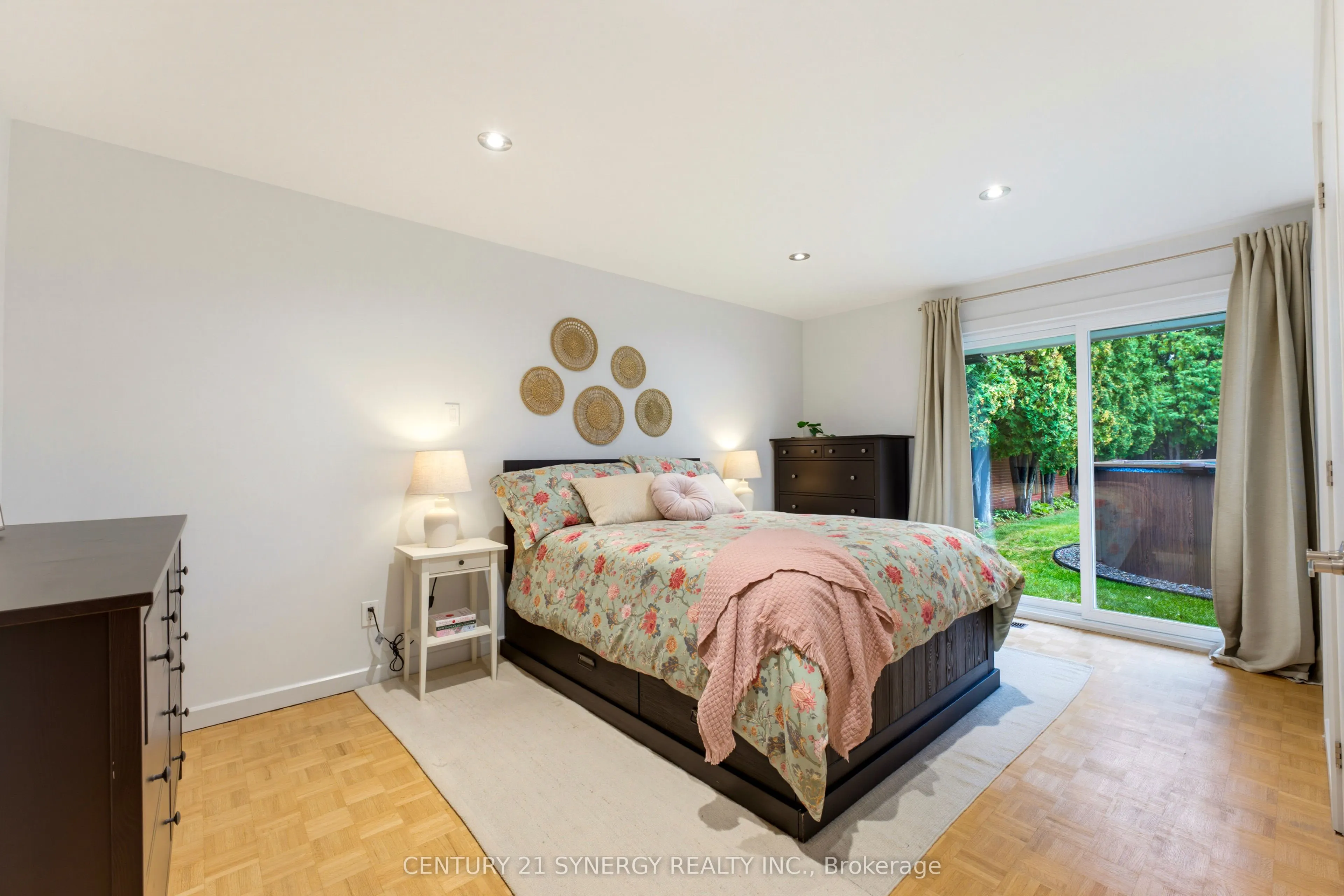 10 Honey Gables Drive
