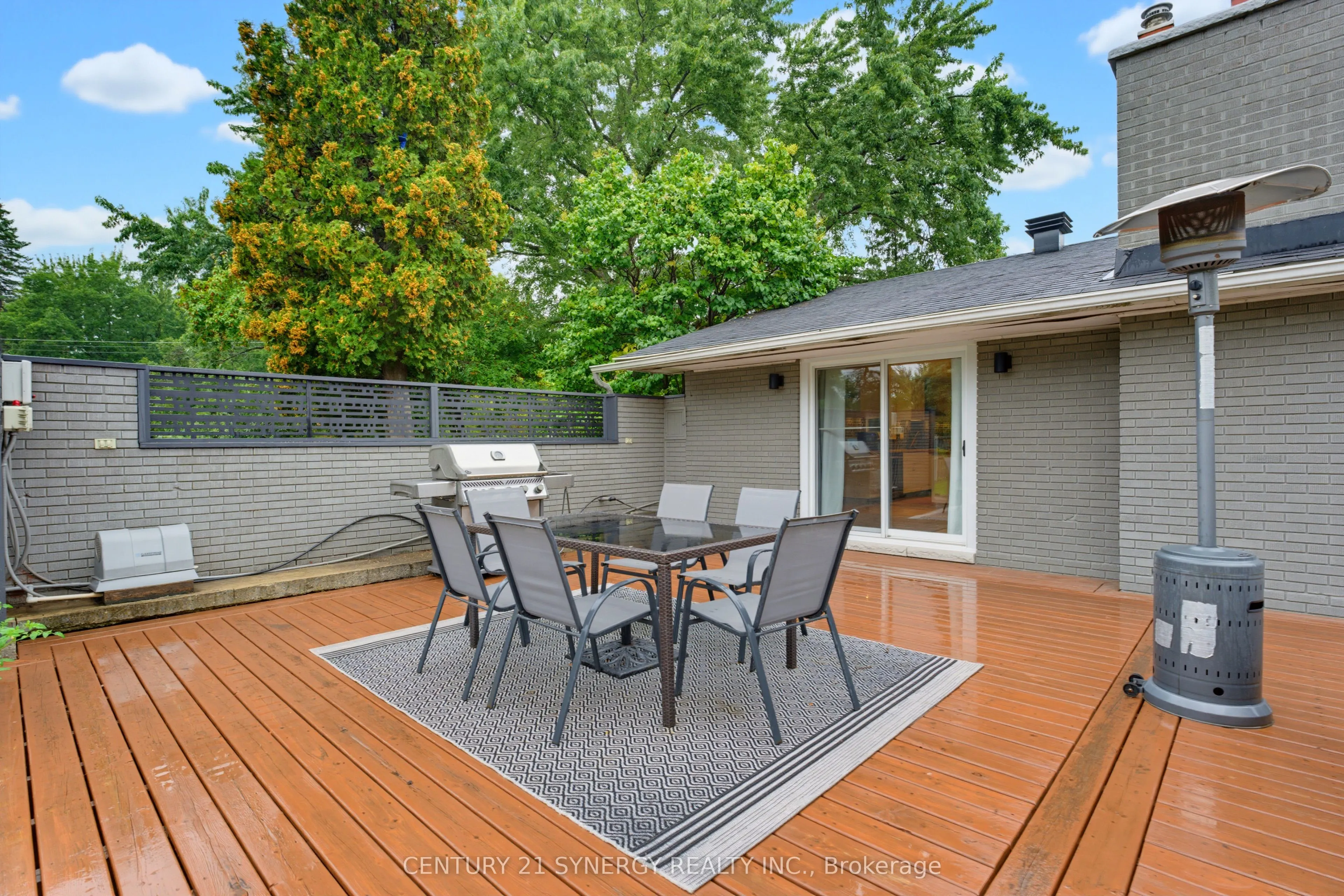 10 Honey Gables Drive