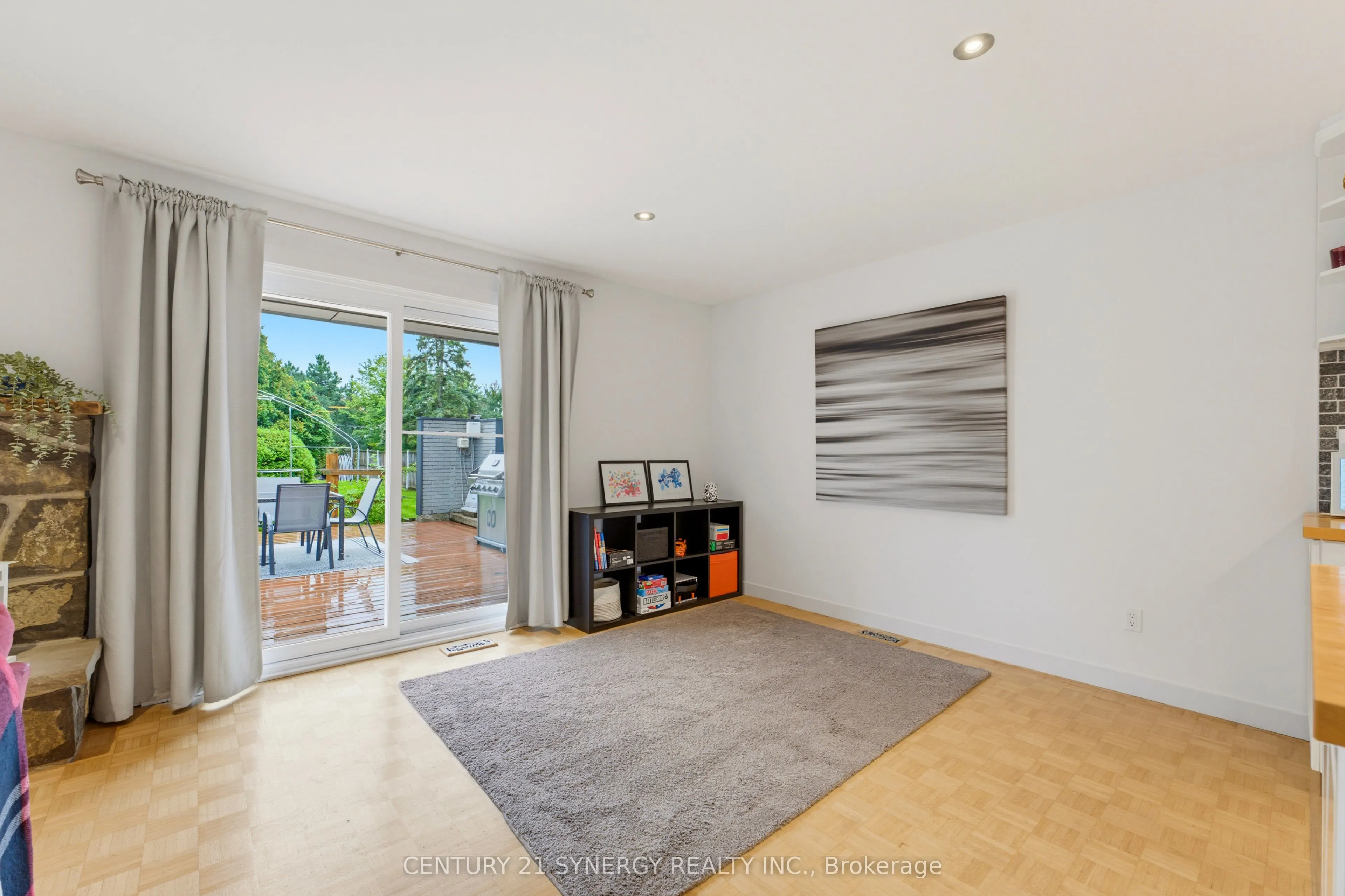 10 Honey Gables Drive