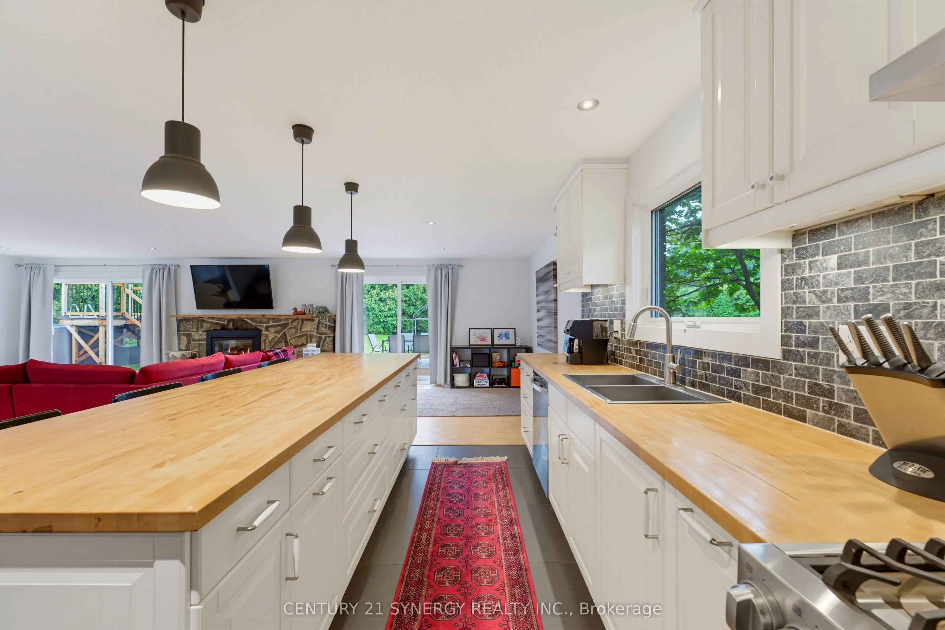 10 Honey Gables Drive