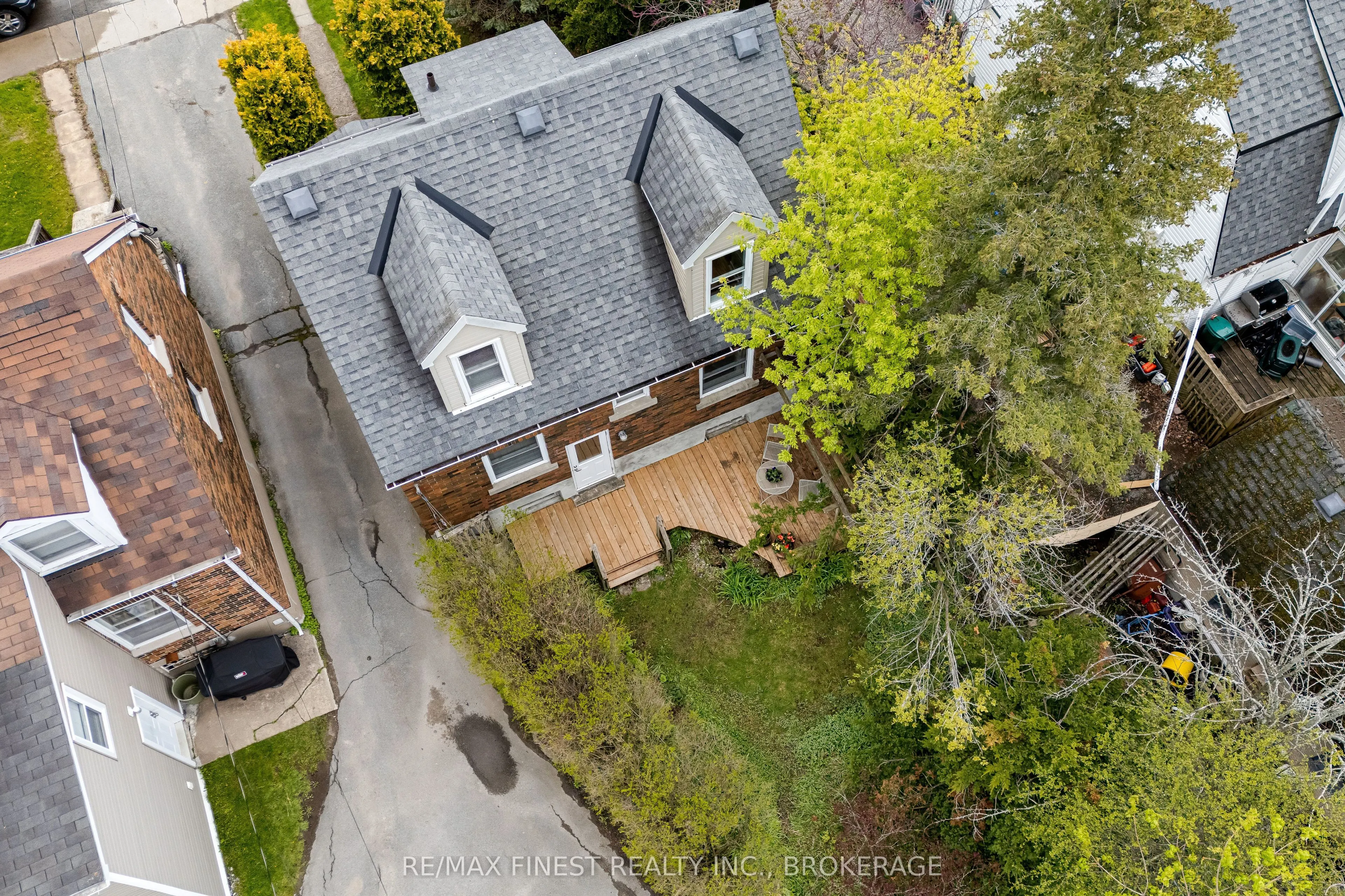 298 College Street