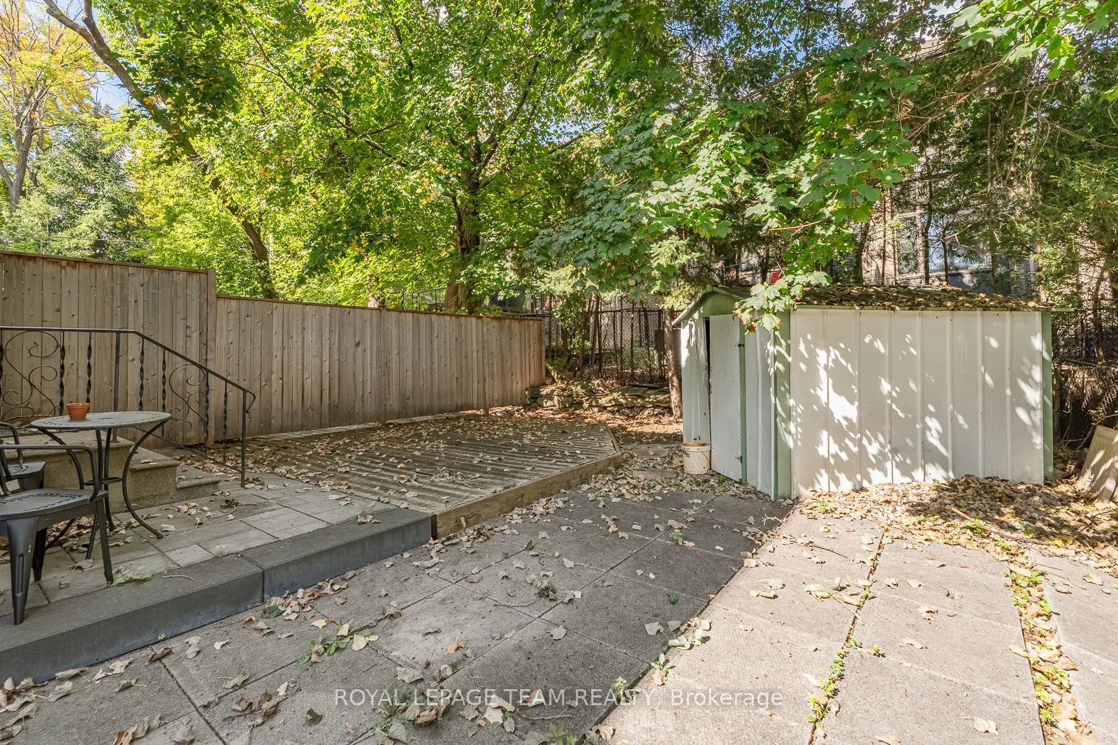 447 - 449 Green Avenue