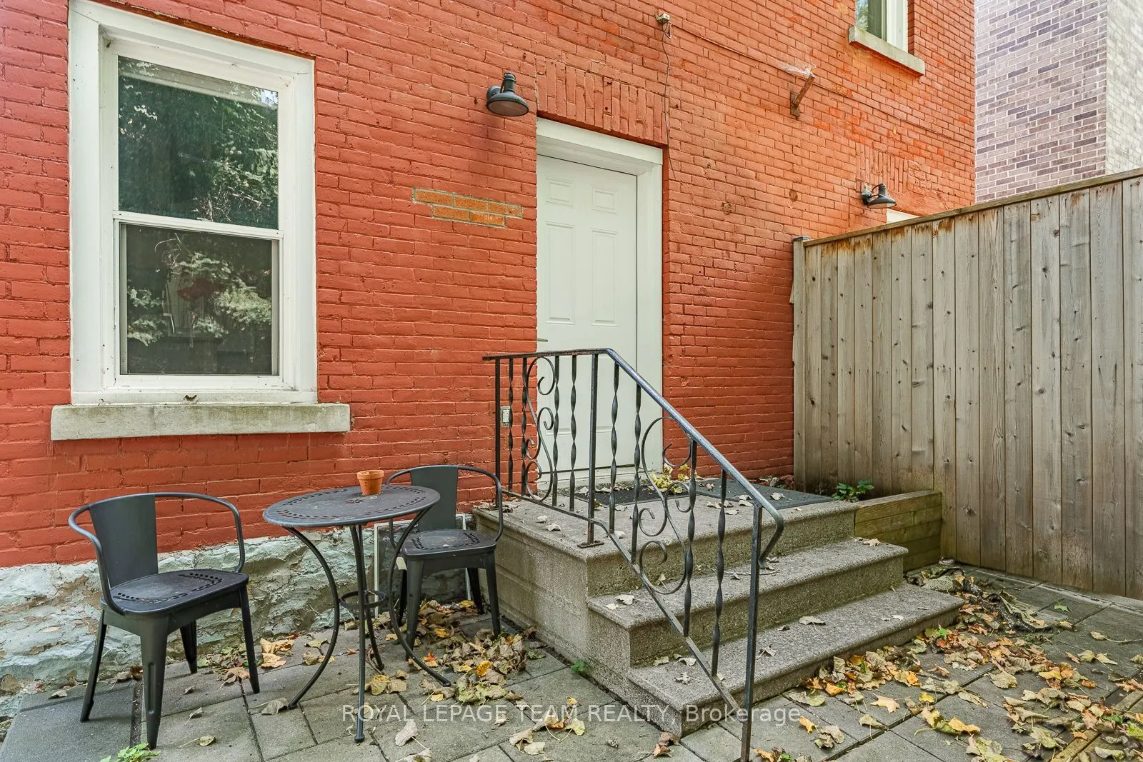 447 - 449 Green Avenue