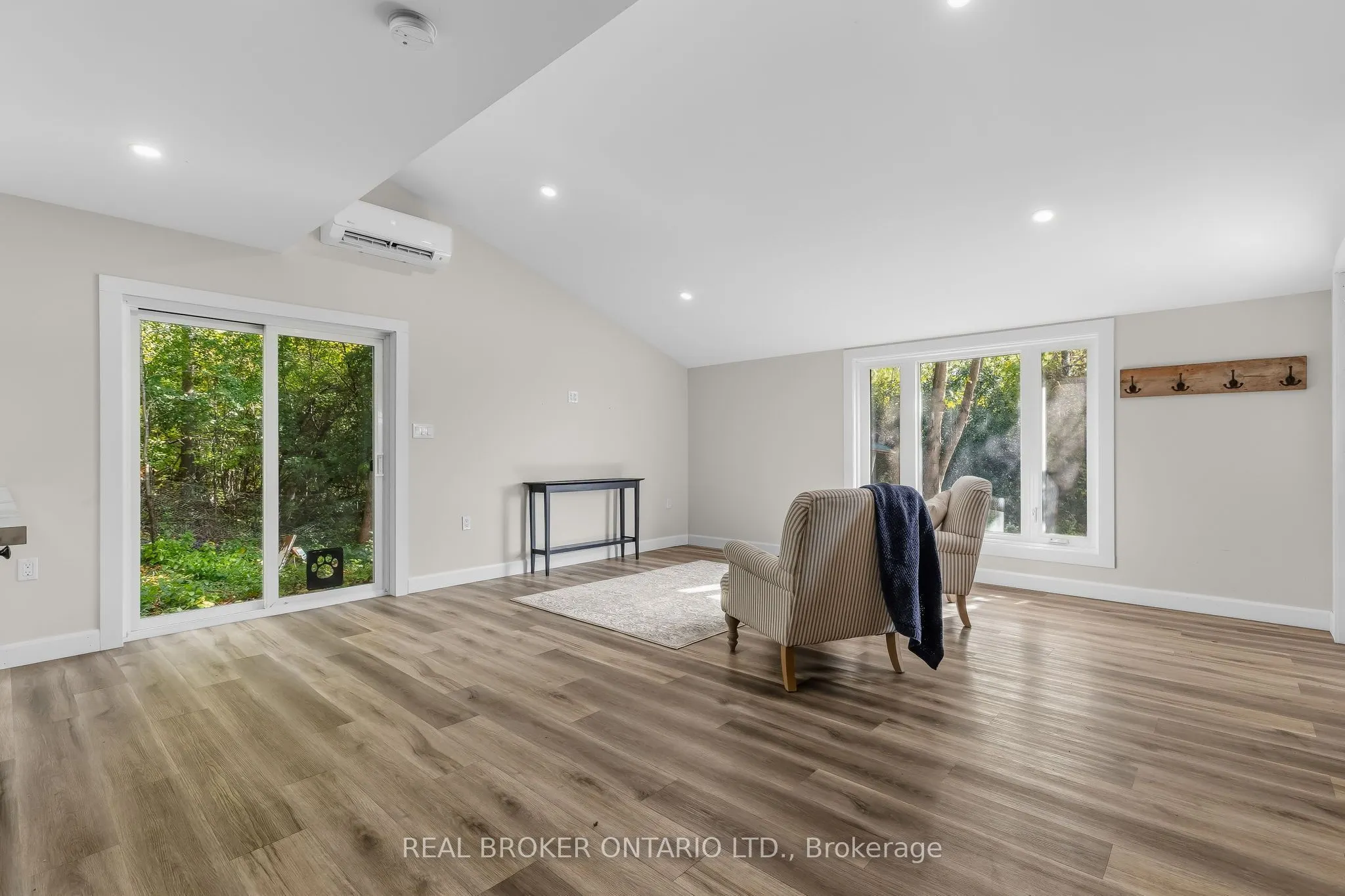 806 Richardson Road