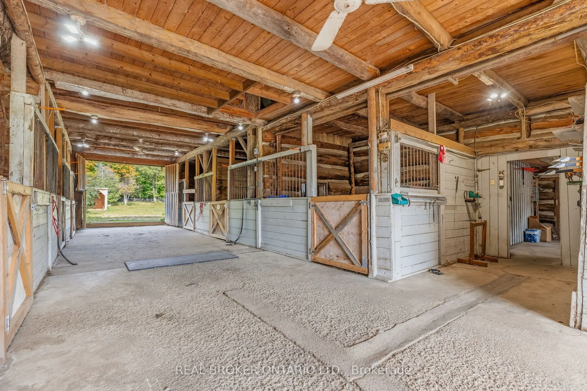 806 Richardson Road