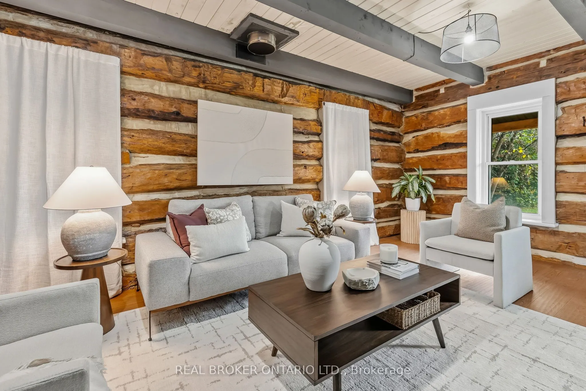 806 Richardson Road