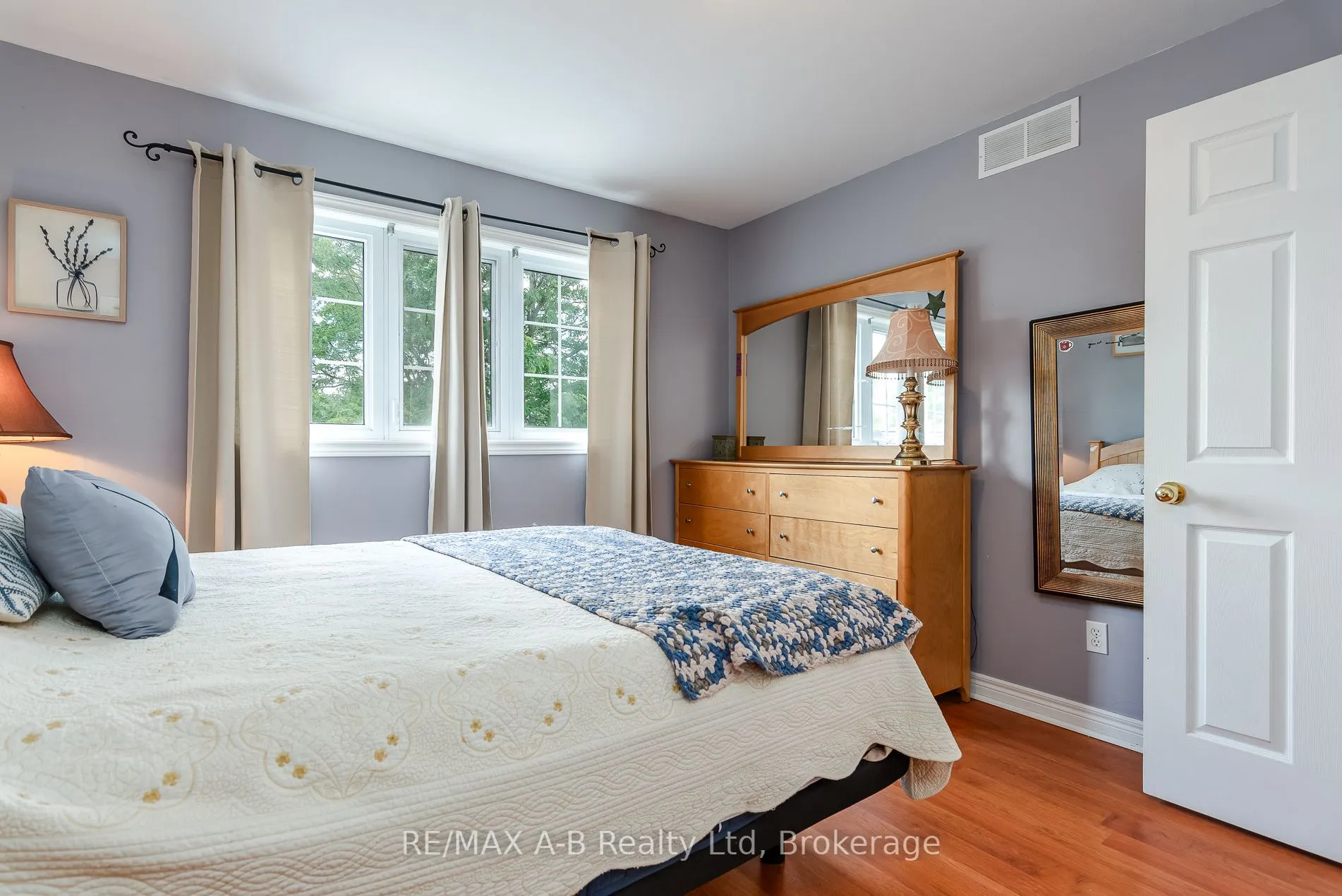108 Walsh Crescent
