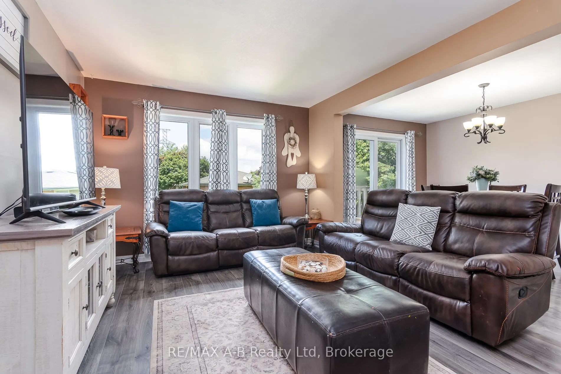 108 Walsh Crescent