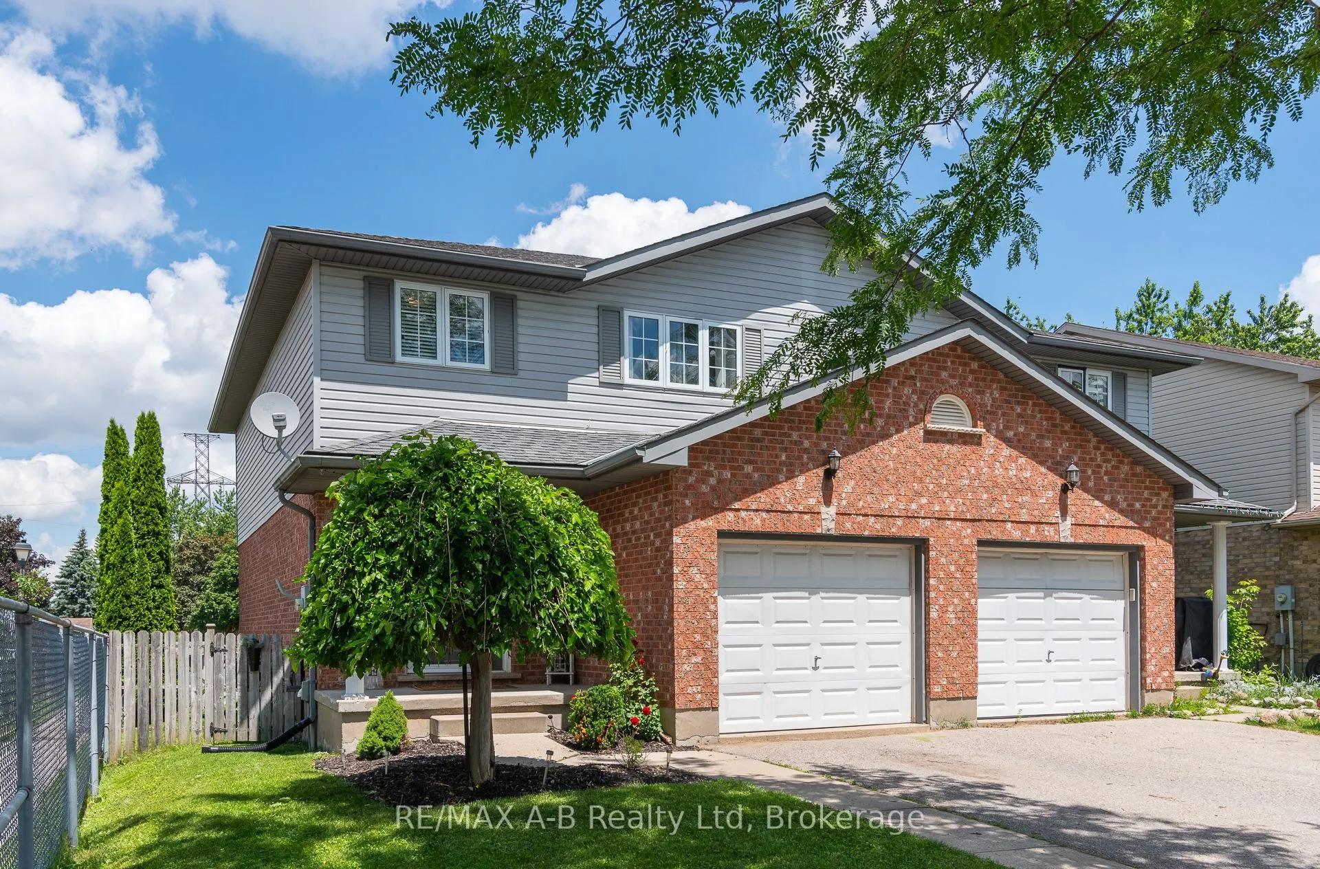 108 Walsh Crescent