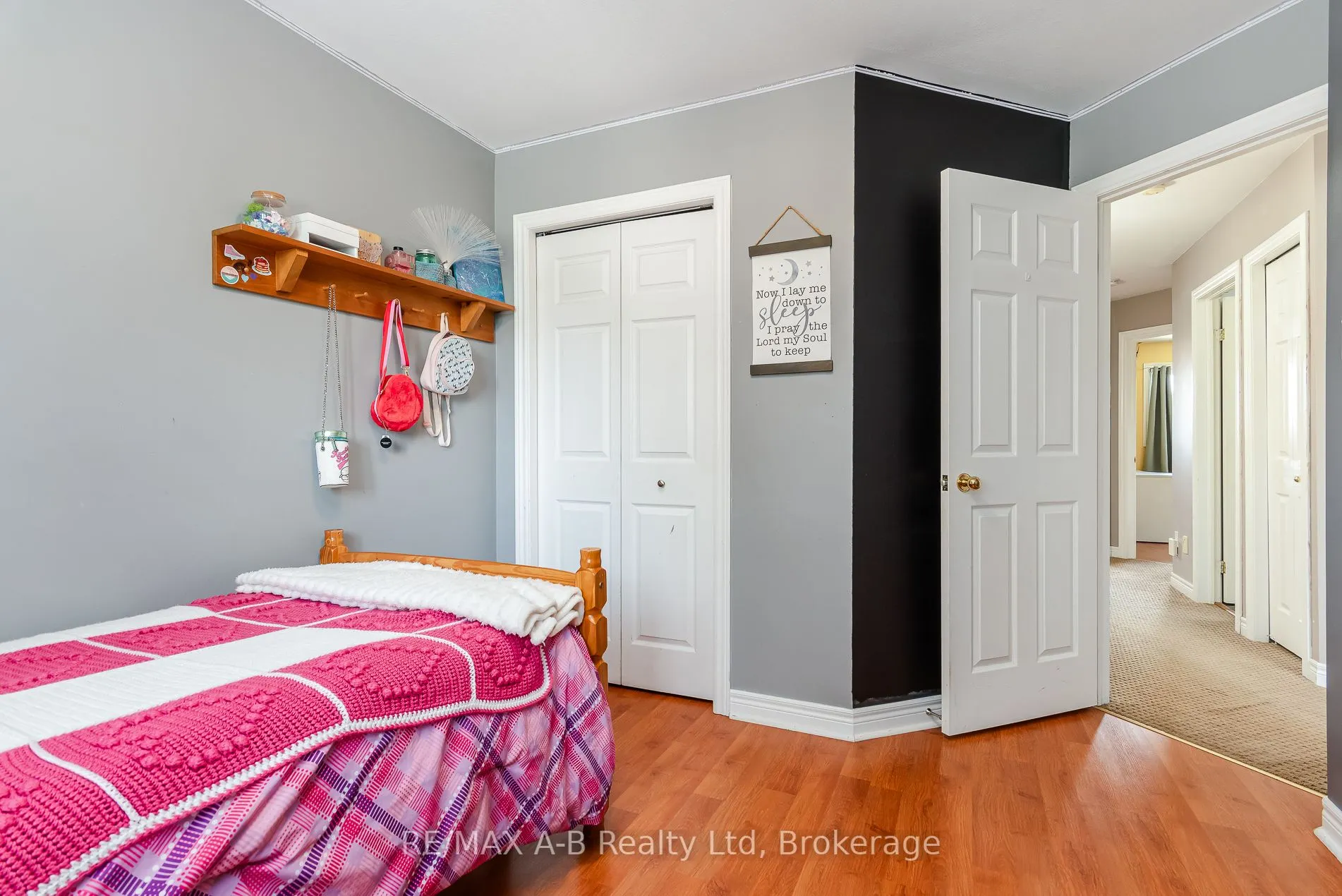 108 Walsh Crescent