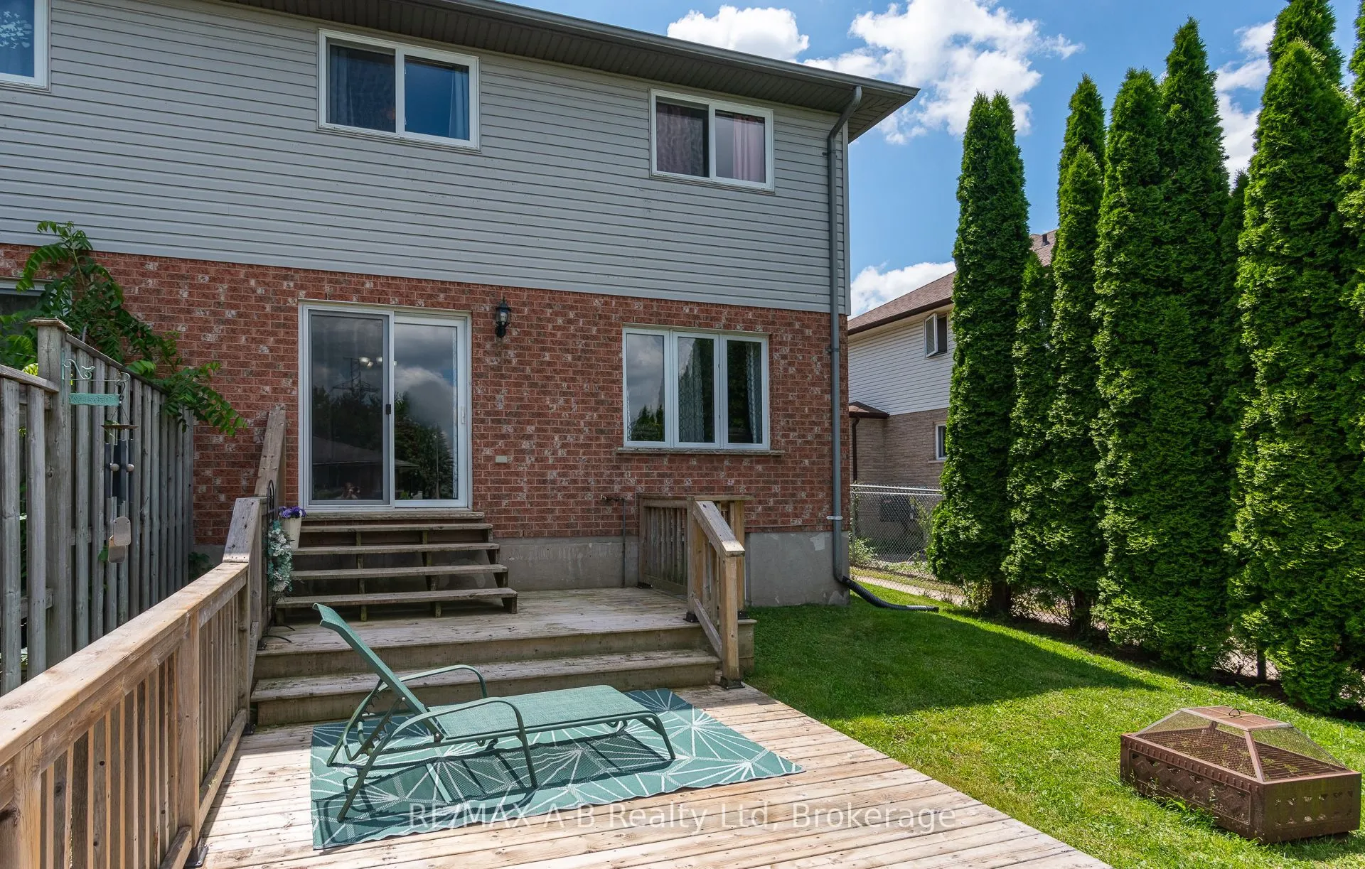 108 Walsh Crescent