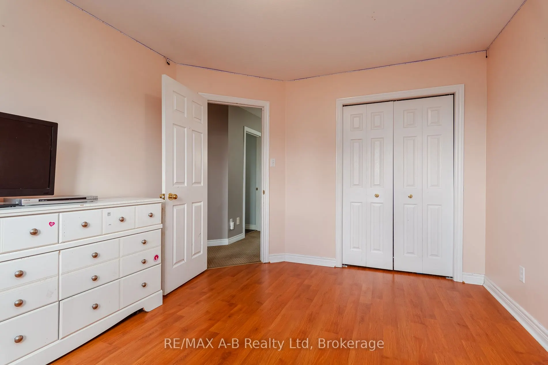 108 Walsh Crescent