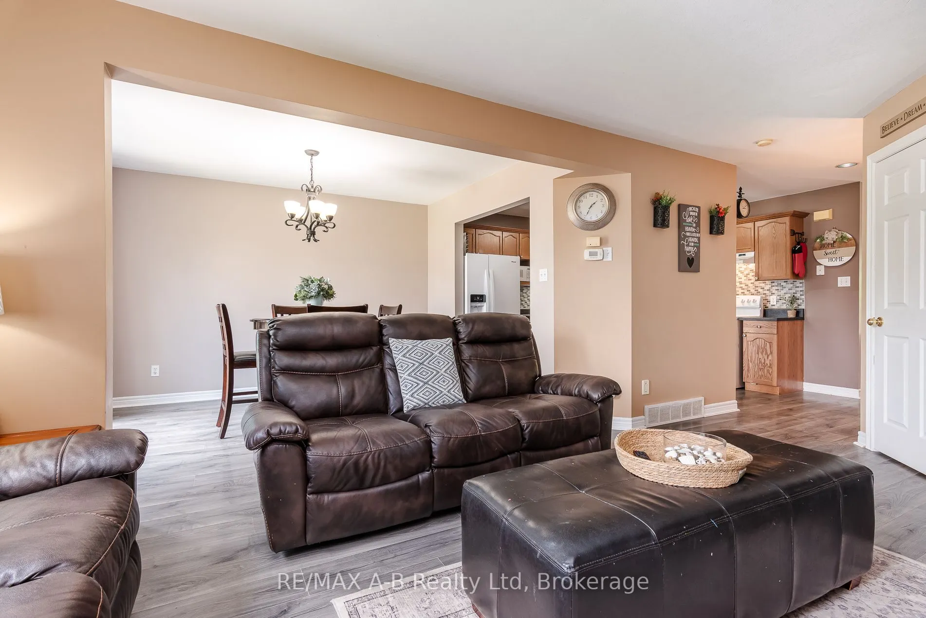 108 Walsh Crescent
