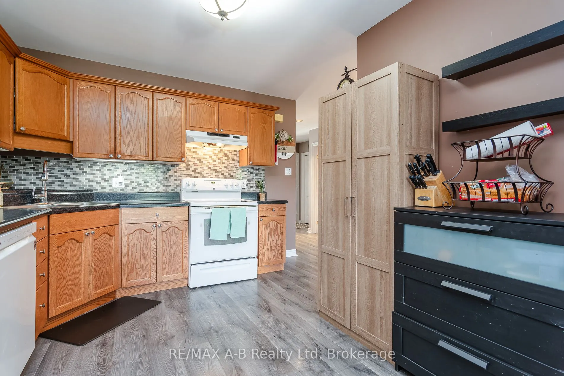 108 Walsh Crescent