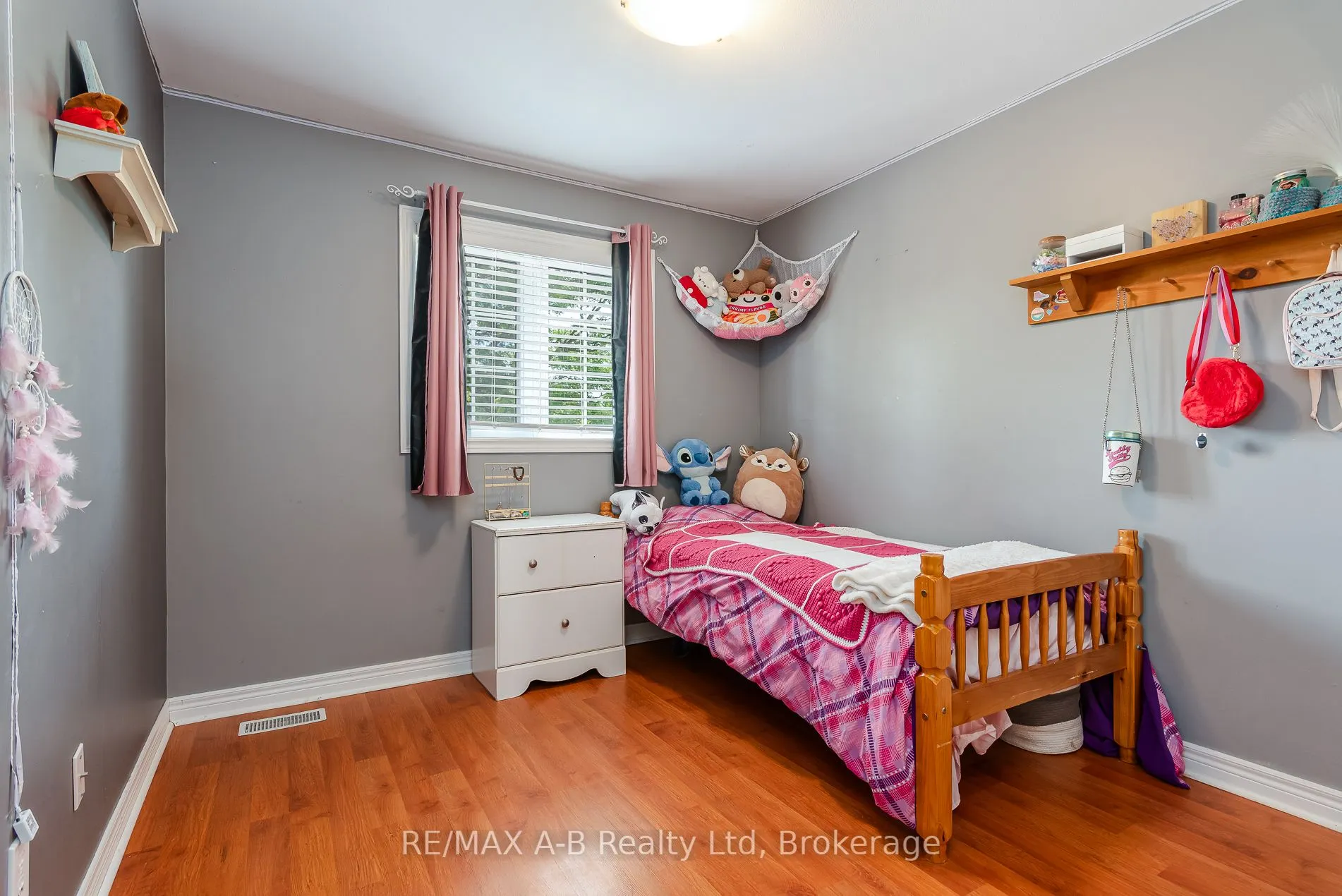 108 Walsh Crescent