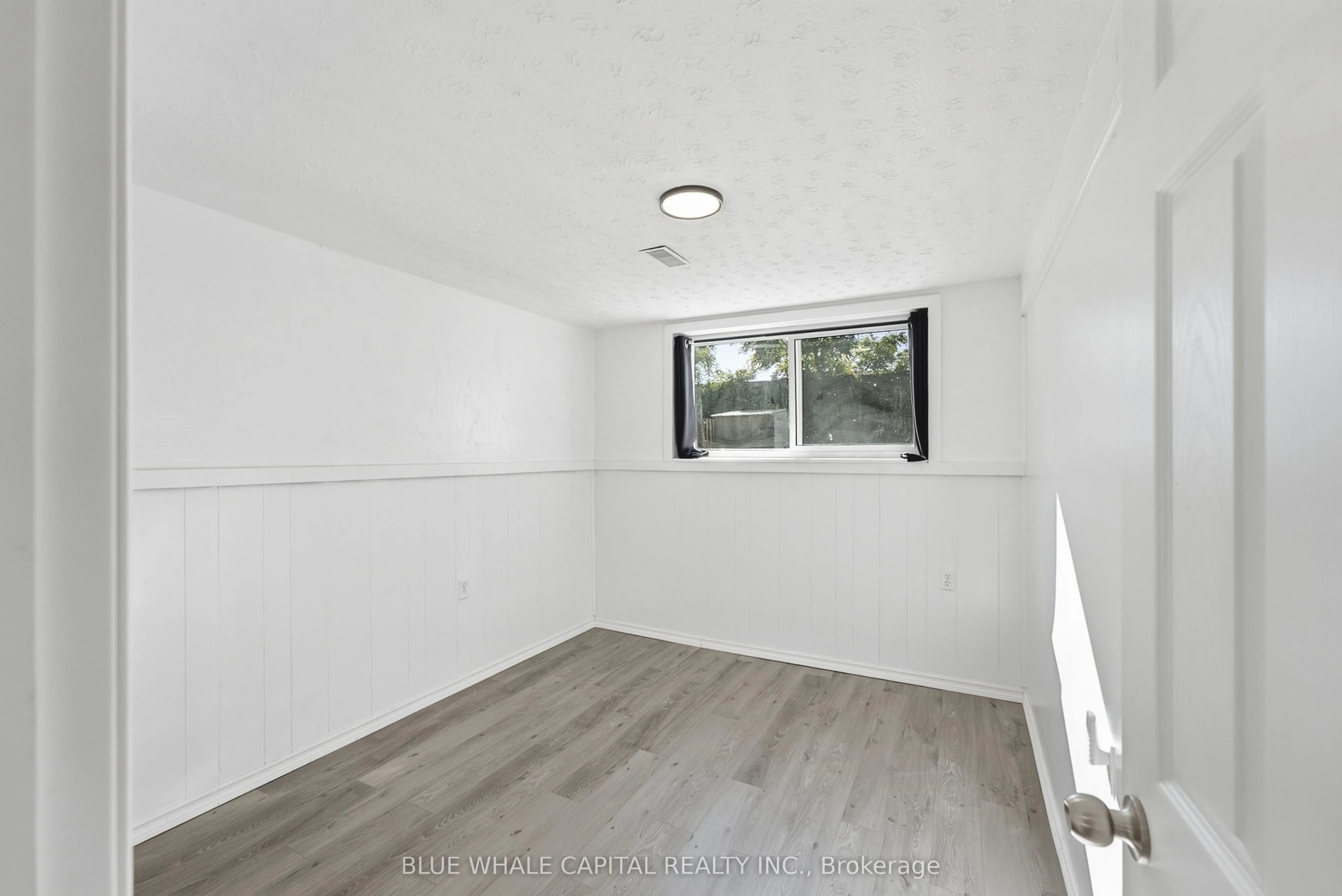 4411 MEADOWVALE Drive