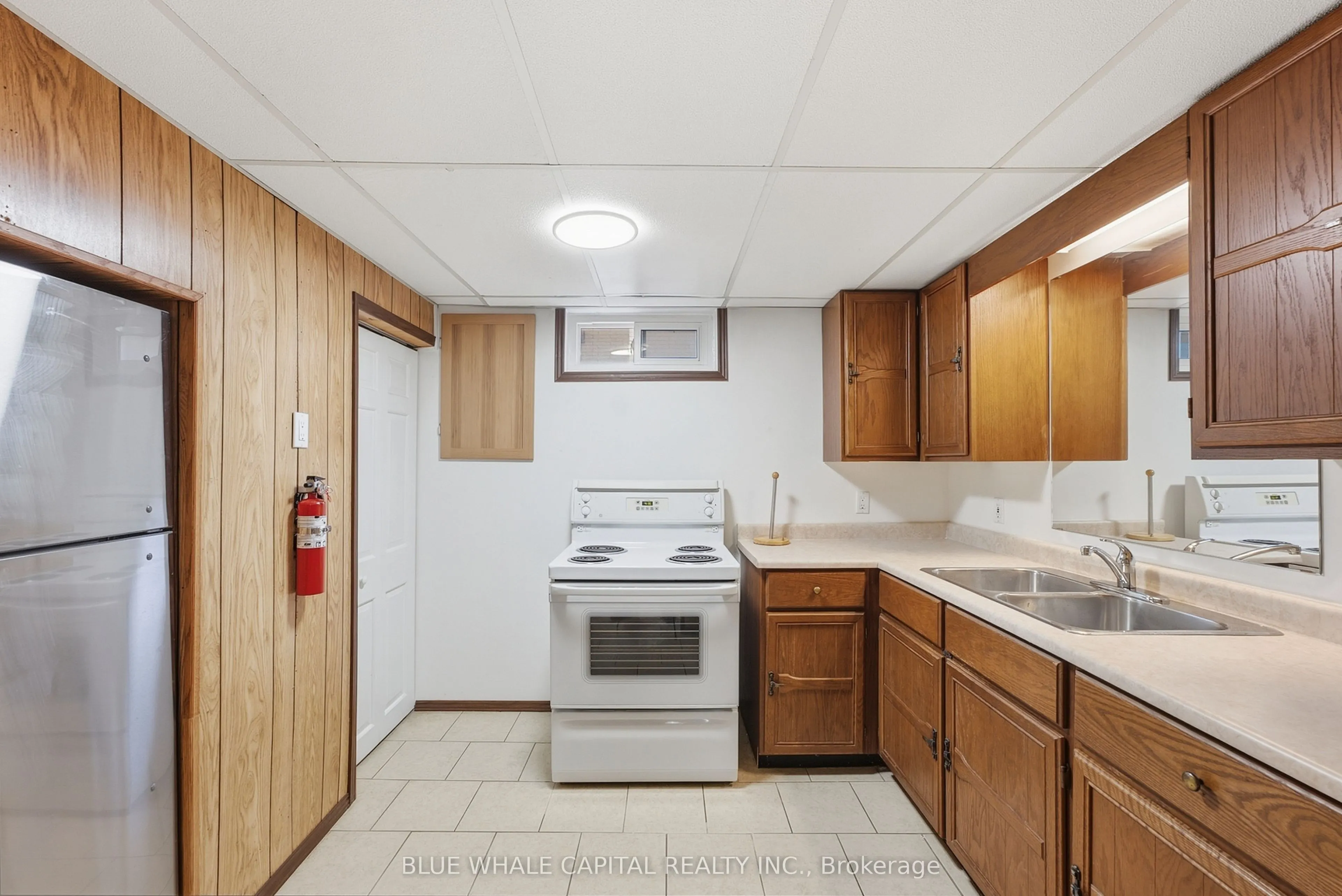 4411 MEADOWVALE Drive