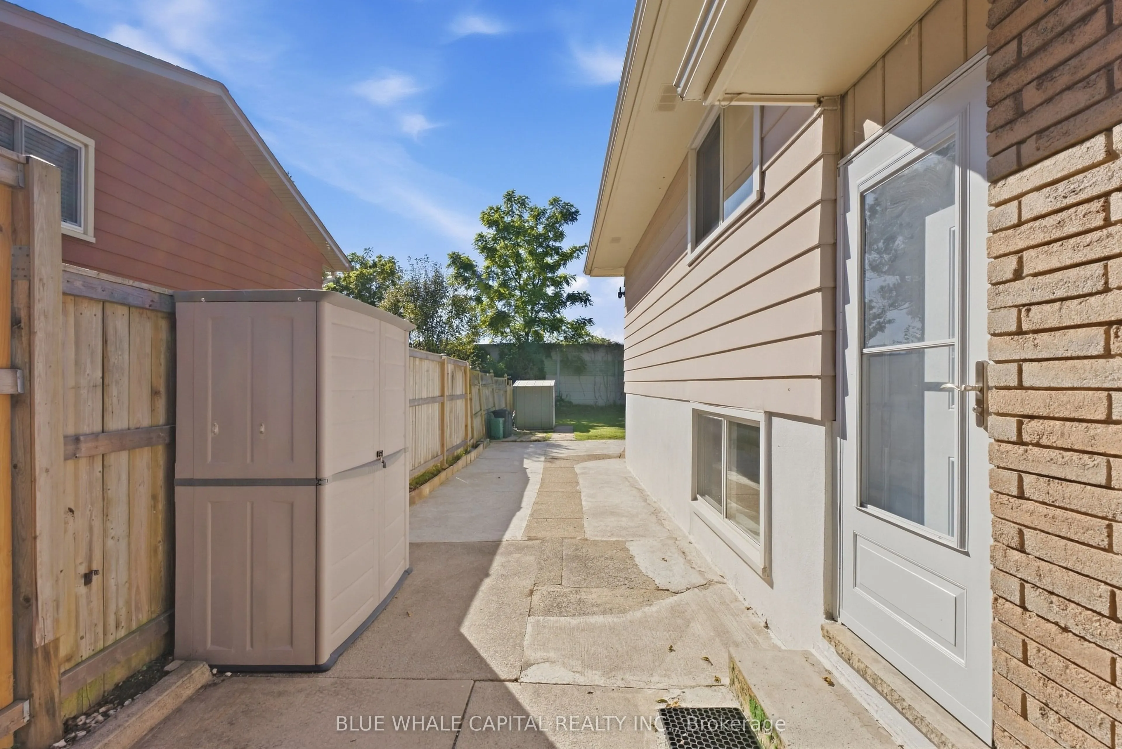 4411 MEADOWVALE Drive